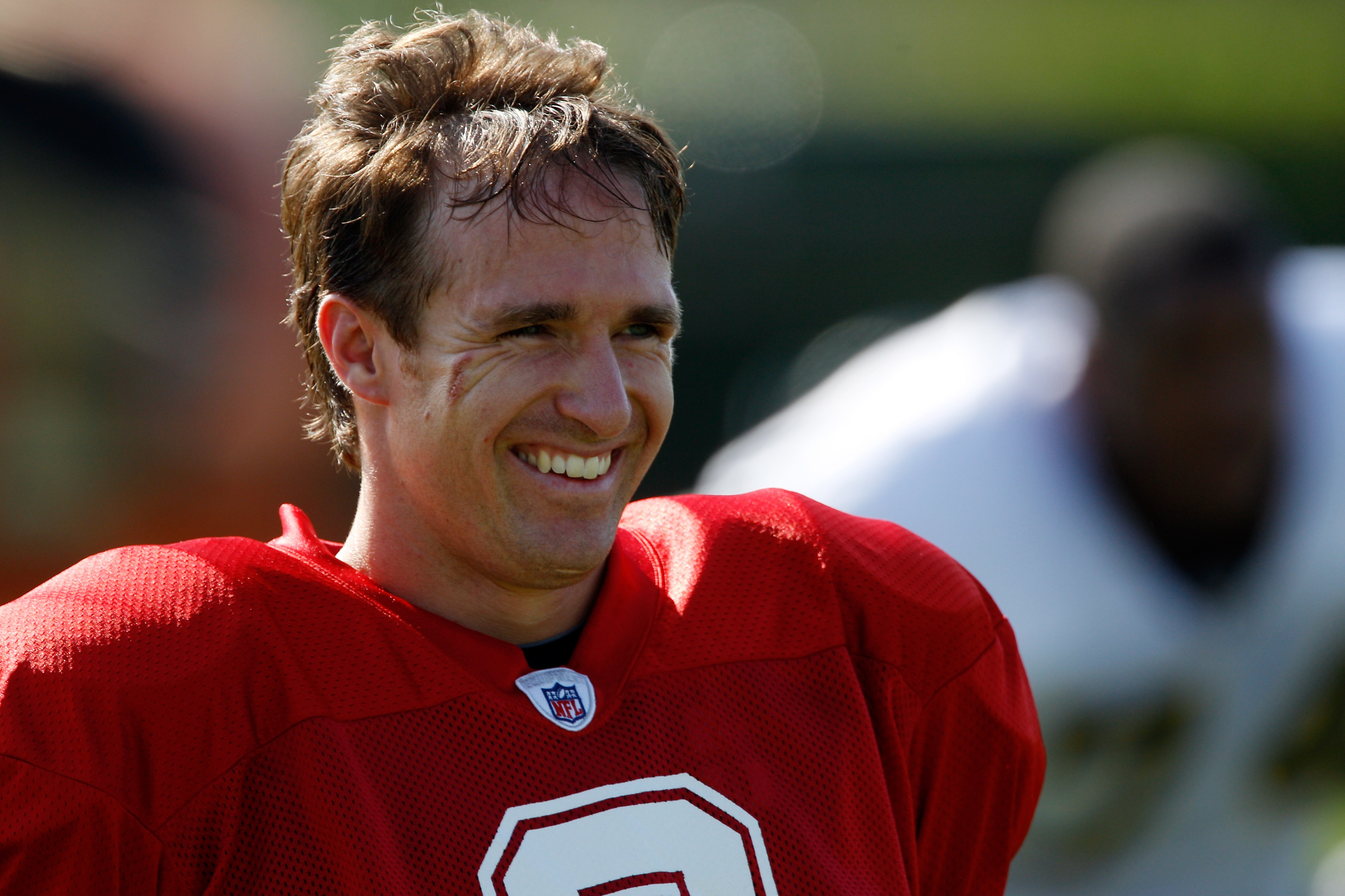 METAIRIE, LA - JULY 30:  Drew Brees #9 of the New Orleans Saints practice on the first day of Training Camp on July 30, 2010 in Metairie, Louisiana.  (Photo by Chris Graythen/Getty Images)