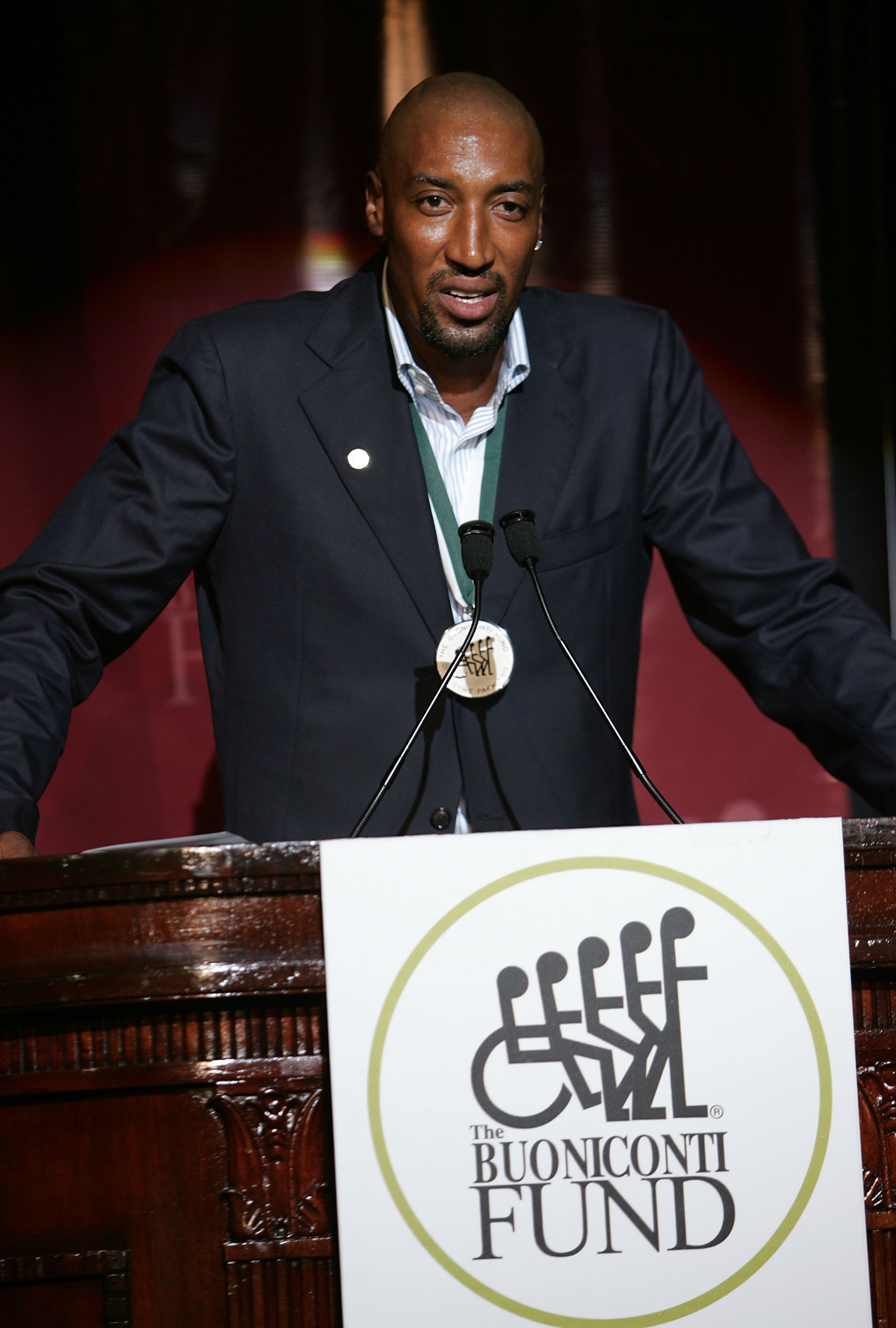 NEW YORK - SEPTEMBER 22:  Scottie Pippen speaks during the 23rd Annual Great Sports Legends Dinner to Cure Paralysis at the Waldorf Astoria on September 22, 2008 in New York City.  (Photo by Thos Robinson/Getty Images for The Miami Project)