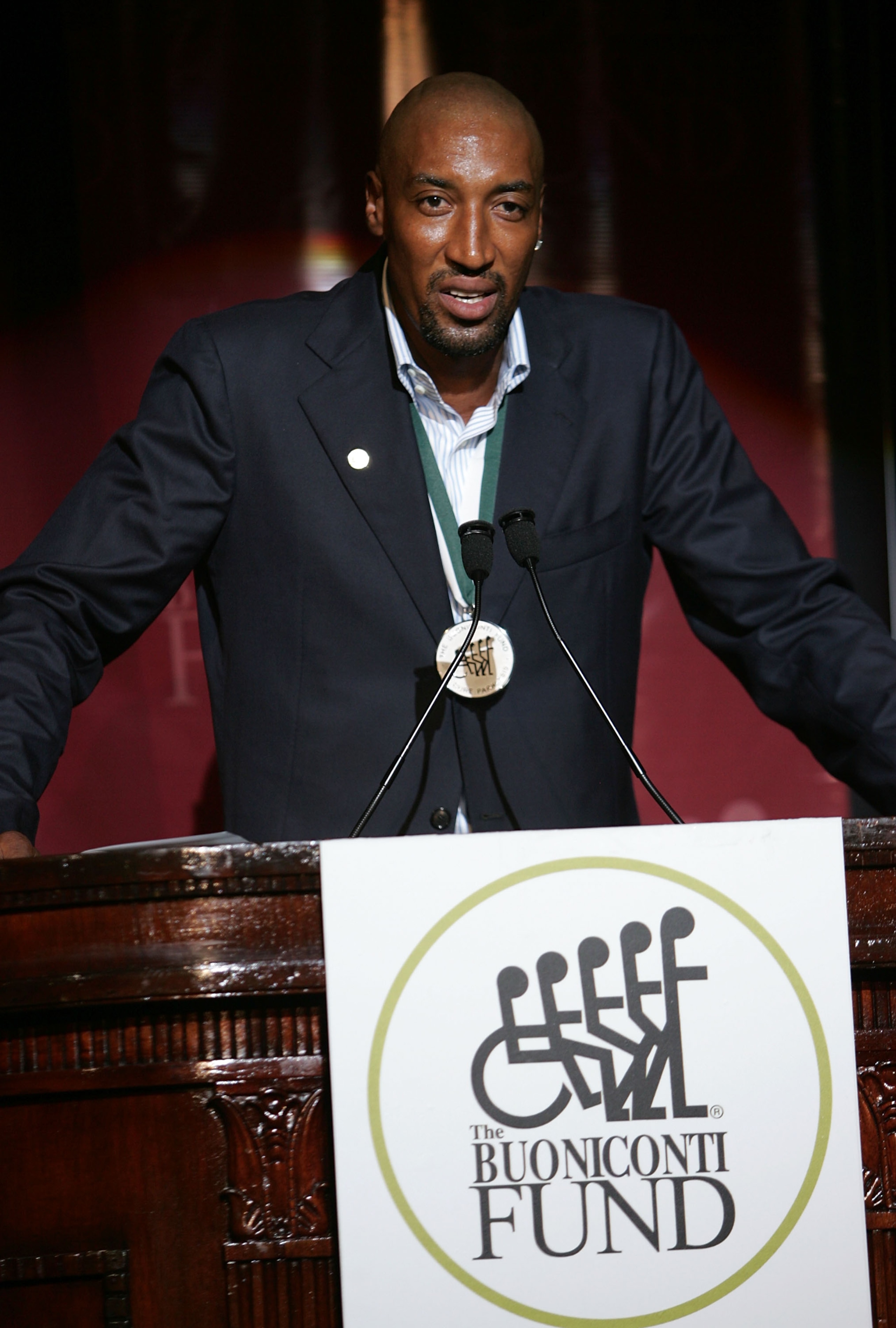 NEW YORK - SEPTEMBER 22:  Scottie Pippen speaks during the 23rd Annual Great Sports Legends Dinner to Cure Paralysis at the Waldorf Astoria on September 22, 2008 in New York City.  (Photo by Thos Robinson/Getty Images for The Miami Project)