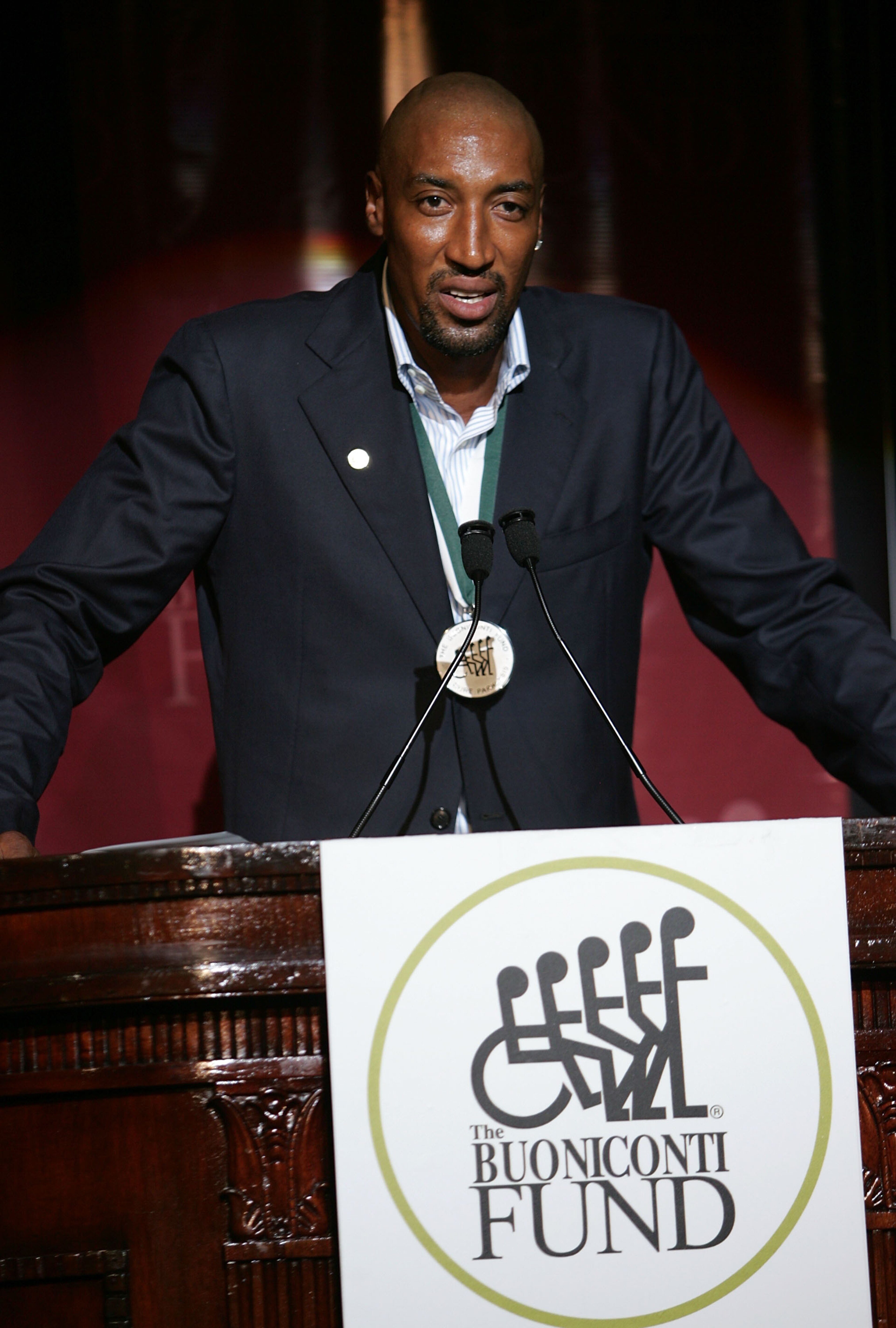 NEW YORK - SEPTEMBER 22:  Scottie Pippen speaks during the 23rd Annual Great Sports Legends Dinner to Cure Paralysis at the Waldorf Astoria on September 22, 2008 in New York City.  (Photo by Thos Robinson/Getty Images for The Miami Project)