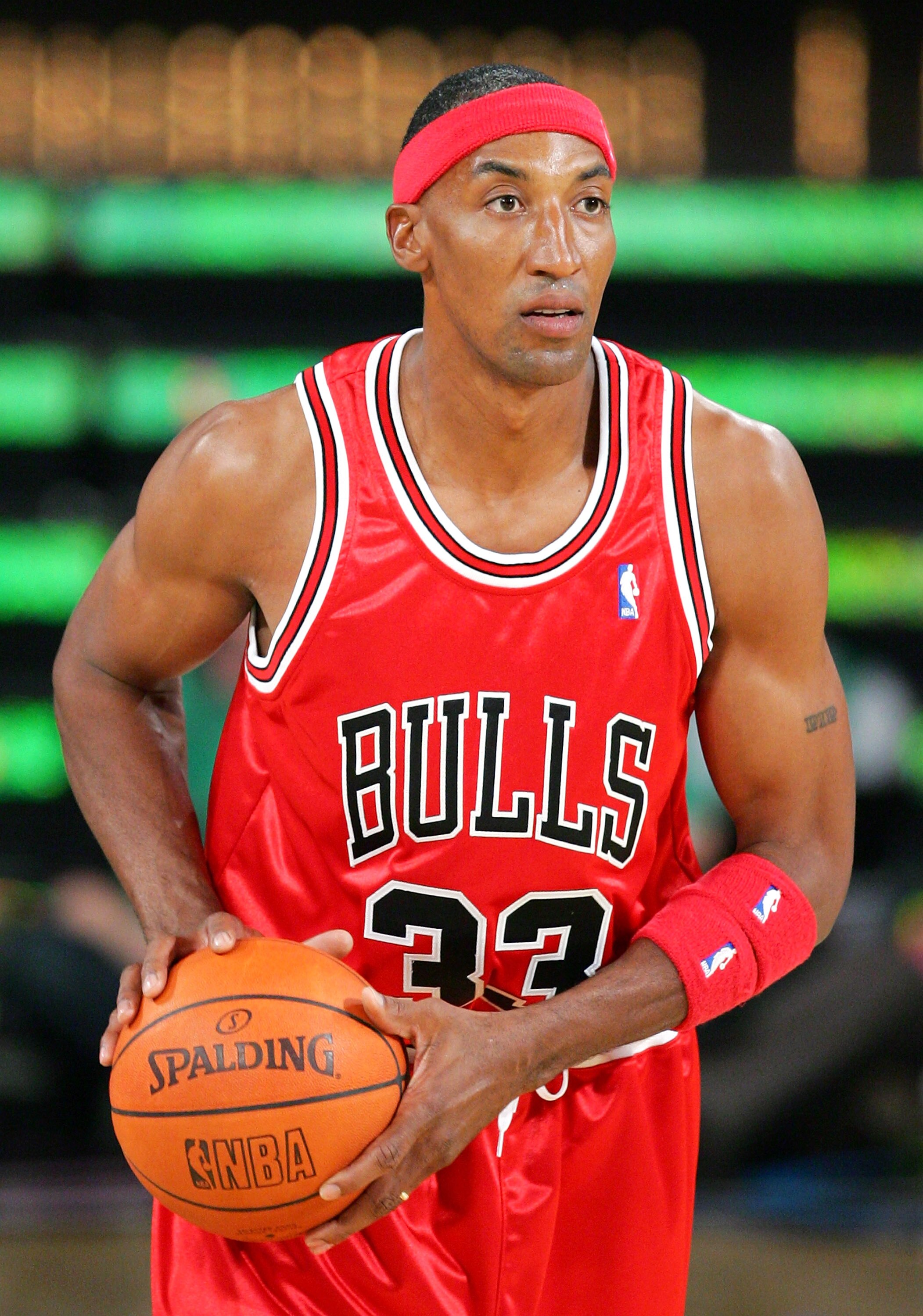 LAS VEGAS - FEBRUARY 17:  Former Chicago Bulls player Scottie Pippen competes in the Haier Shooting Stars competition during NBA All-Star Weekend at the Thomas & Mack Center February 17, 2007 in Las Vegas, Nevada. NOTE TO USER: User expressly acknowledges