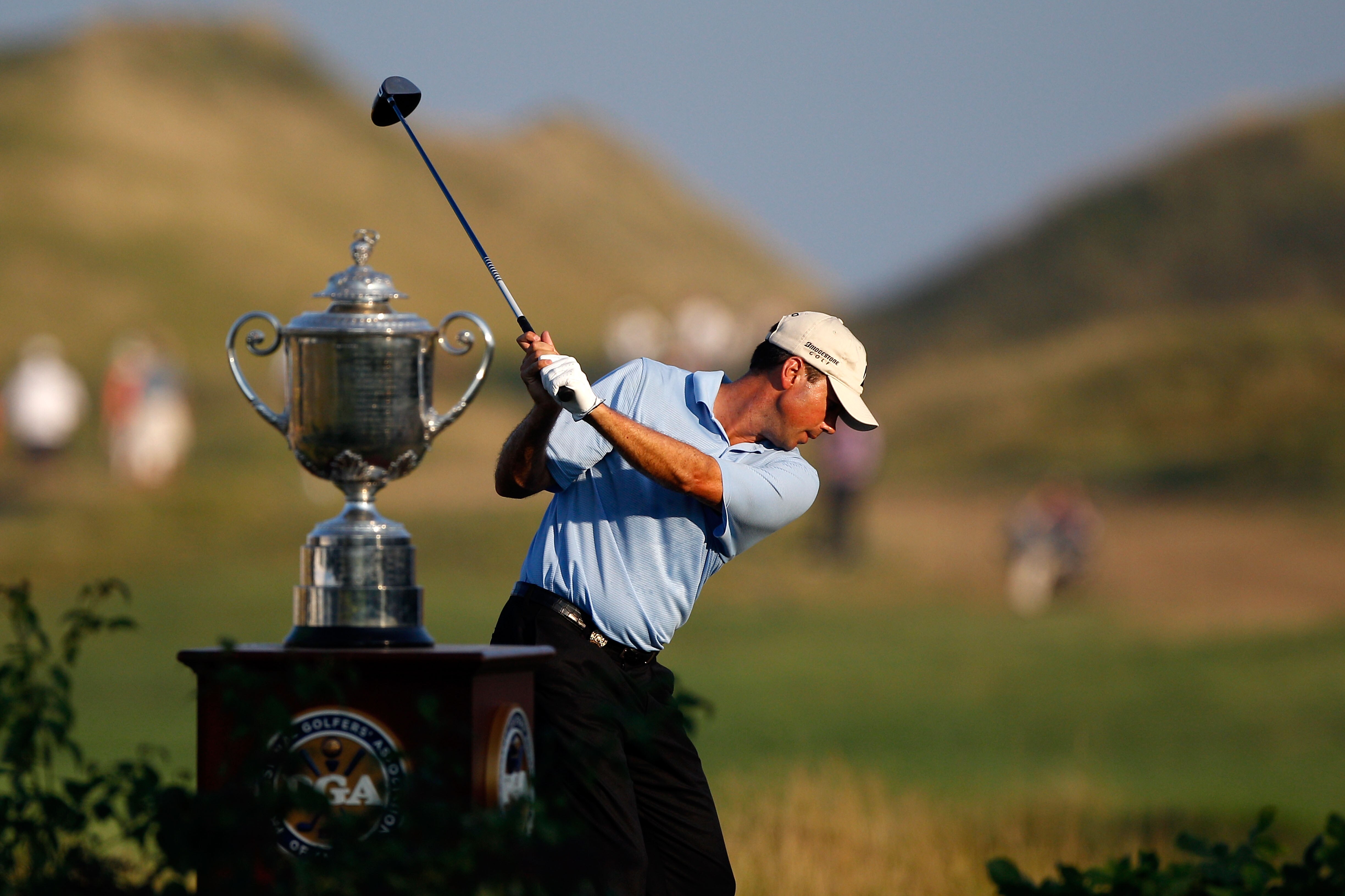 KOHLER, WI - AUGUST 12:  Matt Kuchar hits his tee shot on the first hole during the first round of the 92nd PGA Championship on the Straits Course at Whistling Straits on August 12, 2010 in Kohler, Wisconsin.  (Photo by Chris Graythen/Getty Images)