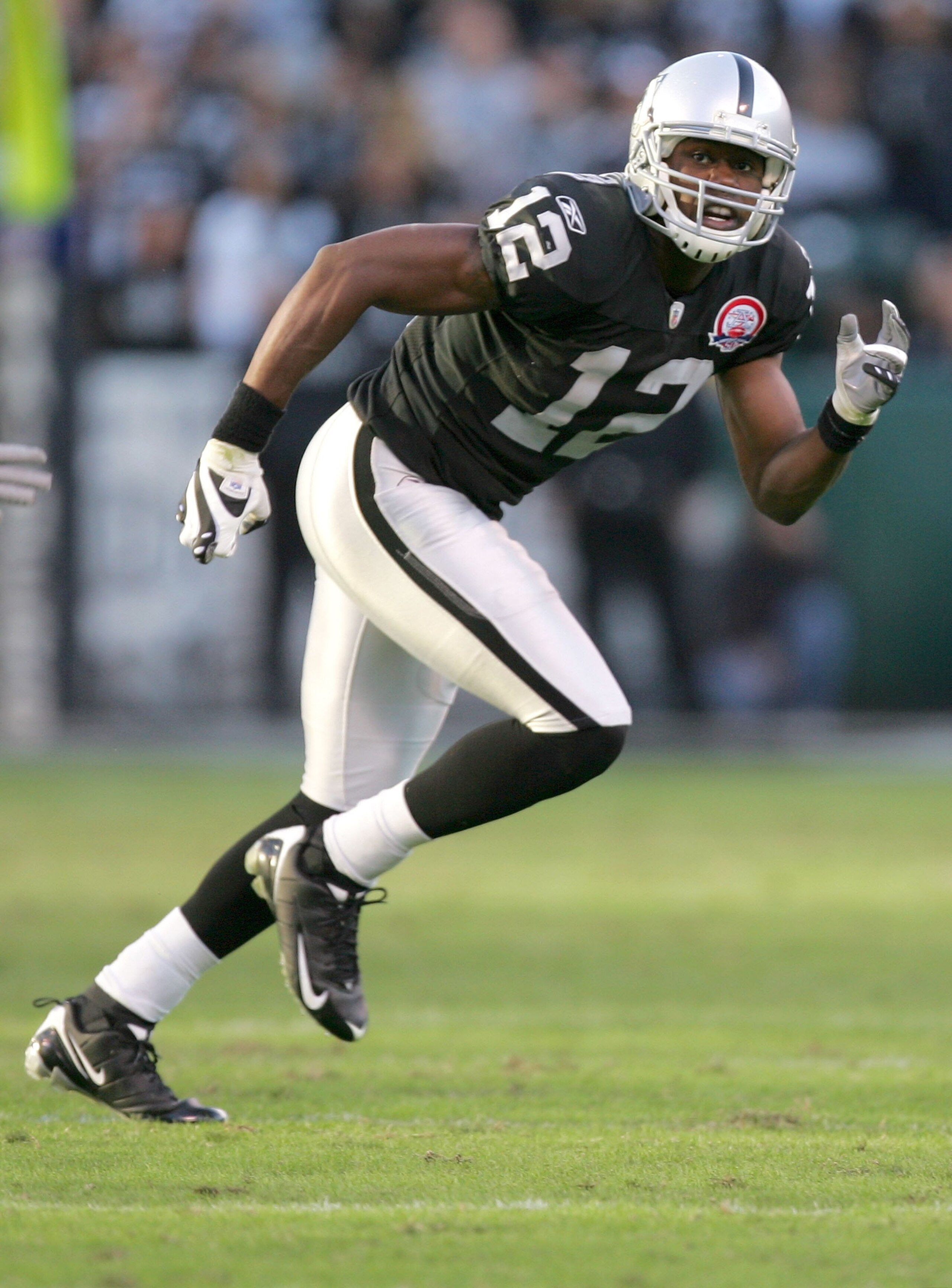 OAKLAND, CA - NOVEMBER 15:  Darrius Heyward-Bey #12 of the Oakland Raiders looks for the ball during their game against the Kansas City Chiefs at Oakland-Alameda County Coliseum on November 15, 2009 in Oakland, California.  (Photo by Ezra Shaw/Getty Image
