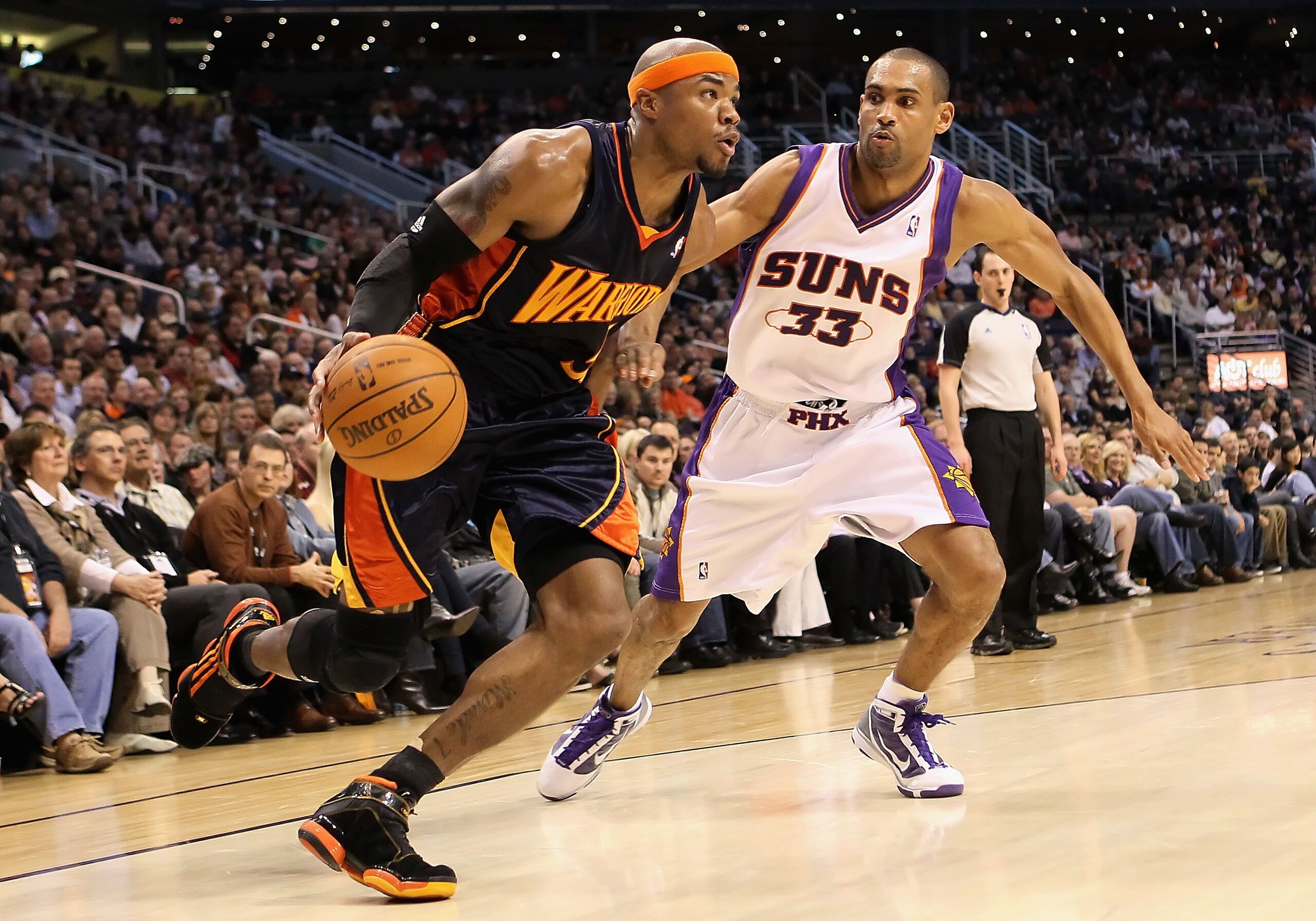 PHOENIX - JANUARY 23:  Corey Maggette #50 of the Golden State Warriors hanldes the ball during the NBA game against the Phoenix Suns at US Airways Center on January 23, 2010 in Phoenix, Arizona. The Suns defeated the Warriors 112-103.  NOTE TO USER: User 