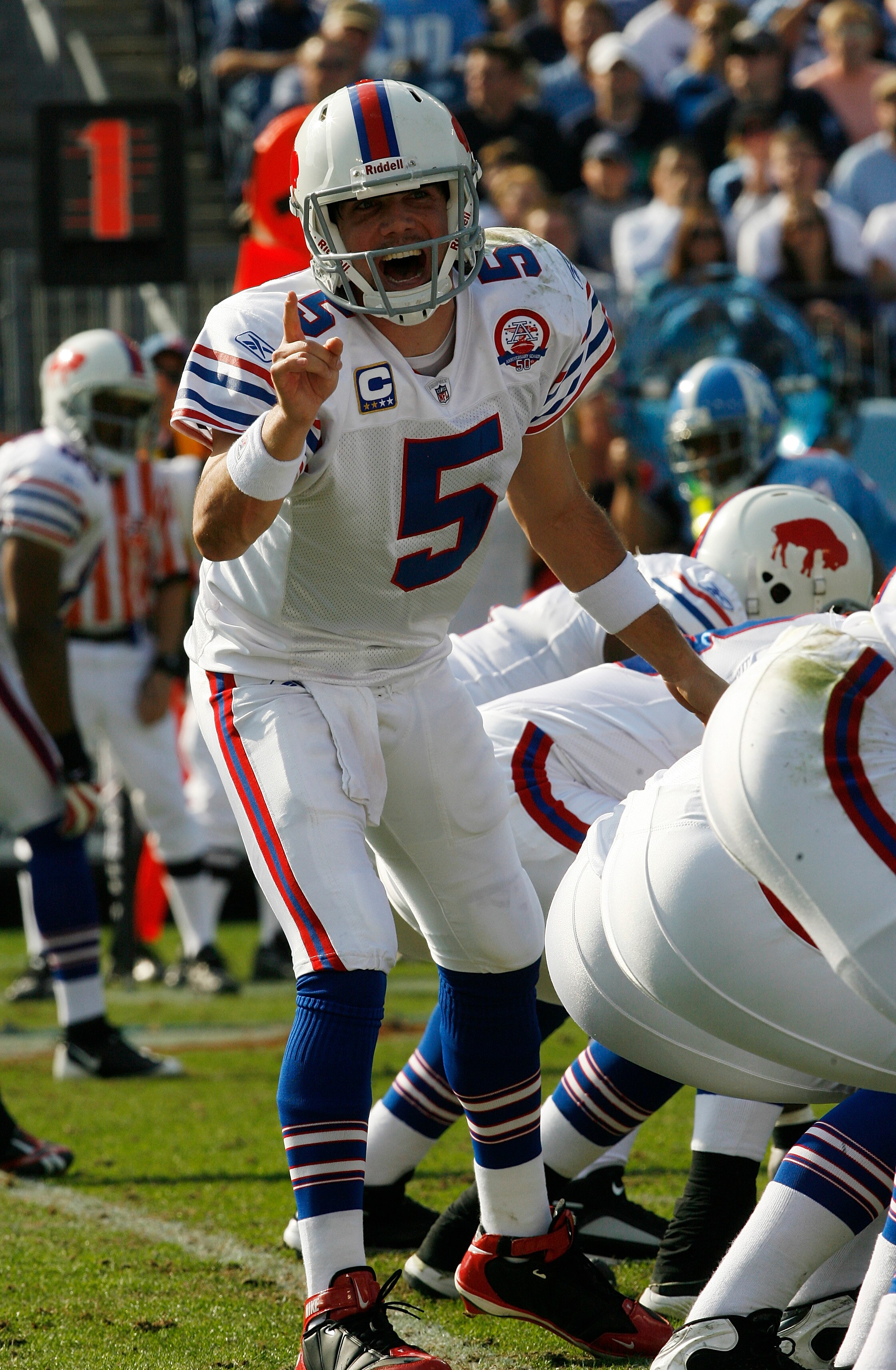 NASHVILLE, TN - NOVEMBER 15:  Quarterback Trent Edwards #5 of the Buffalo Bills calls a play from the line against the Tennessee Titans in their NFL game at LP Field on November 15, 2009 in Nashville, Tennessee.    (Photo by John Sommers II/Getty Images)