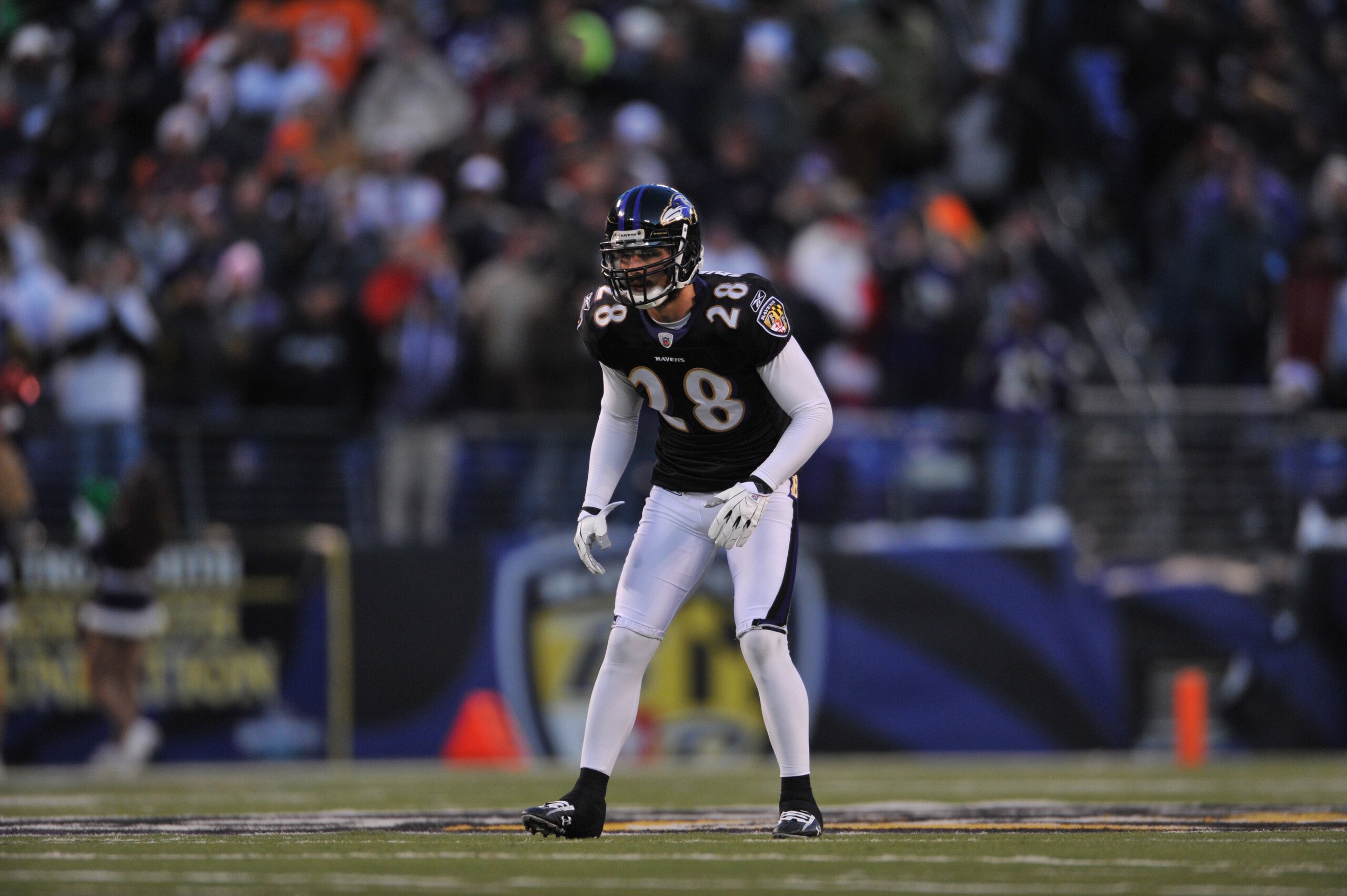 BALTIMORE - DECEMBER 20: Tom Zbikowski #28 of the Baltimore Ravens defends against the Chicago Bears at M&T Bank Stadium on December 20, 2009 in Baltimore, Maryland. The Ravens defeated the Bears 31-7. (Photo by Larry French/Getty Images) BALTIMORE - DECEMBER 20: Tom Zbikowski #28 of the Baltimore Ravens defends against the Chicago Bears at M&T Bank Stadium on December 20, 2009 in Baltimore, Maryland. The Ravens defeated the Bears 31-7. (Photo by Larry French/Getty Images)
