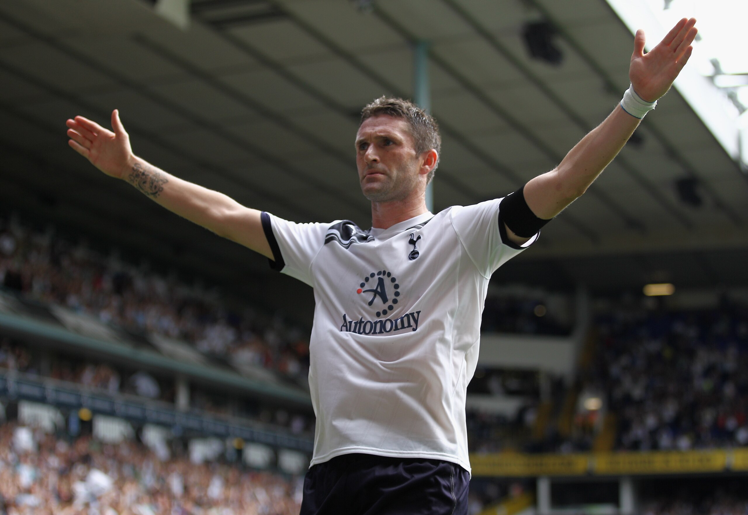 LONDON, ENGLAND - AUGUST 07:  Robbie Keane of Tottenham Hotspur celebrates scoring his second and Tottenham's third goal during the pre-season friendly match between Tottenham Hotspur and Fiorentina at White Hart Lane on August 7, 2010 in London, England.
