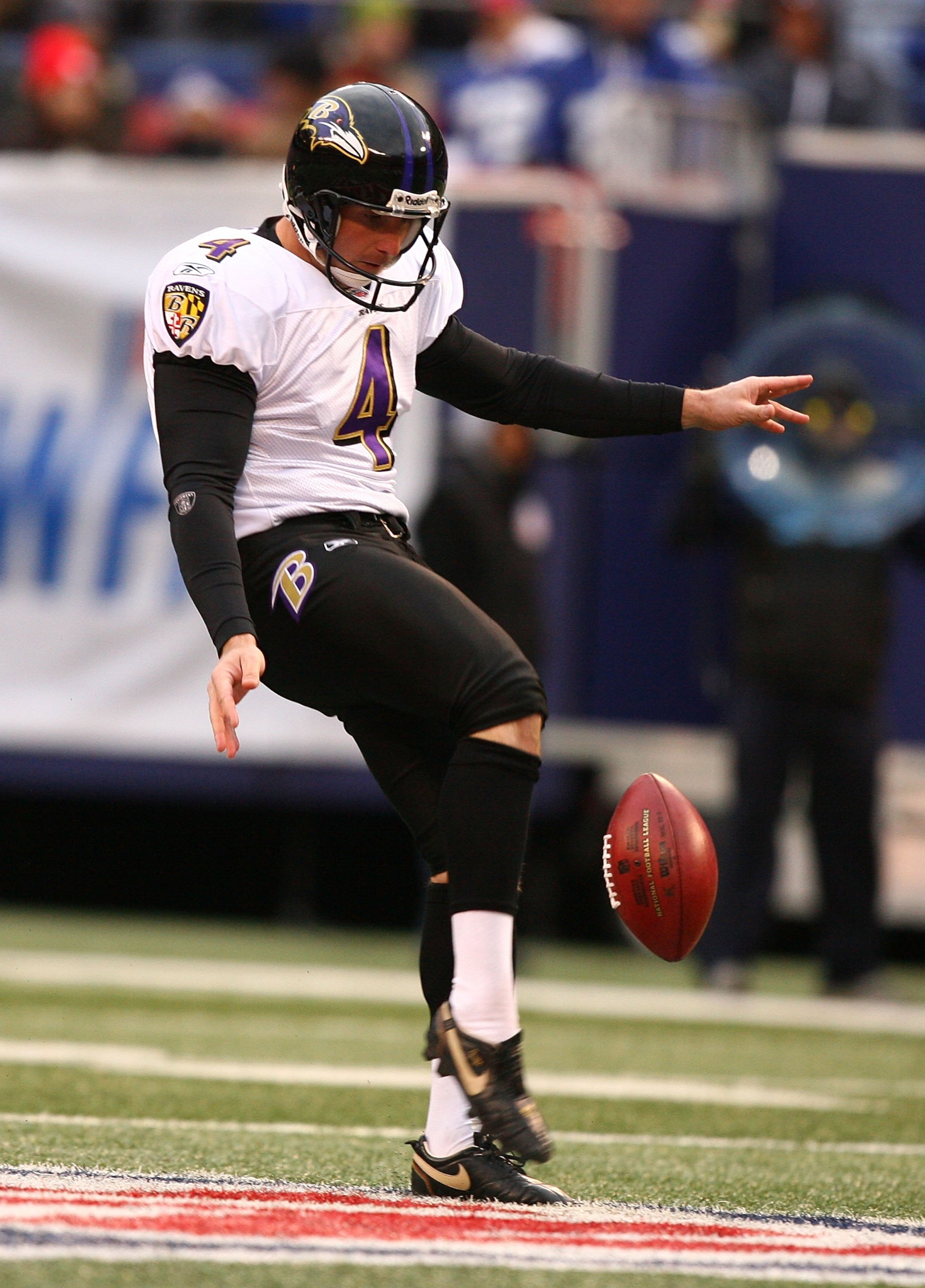 EAST RUTHERFORD, NJ - NOVEMBER 16: Sam Koch #4 of the Baltimore Ravens in action against The New York Giants during their game on November 16, 2008 at Giants Stadium in East Rutherford, New Jersey. (Photo by Al Bello/Getty Images) EAST RUTHERFORD, NJ - NOVEMBER 16: Sam Koch #4 of the Baltimore Ravens in action against The New York Giants during their game on November 16, 2008 at Giants Stadium in East Rutherford, New Jersey. (Photo by Al Bello/Getty Images)
