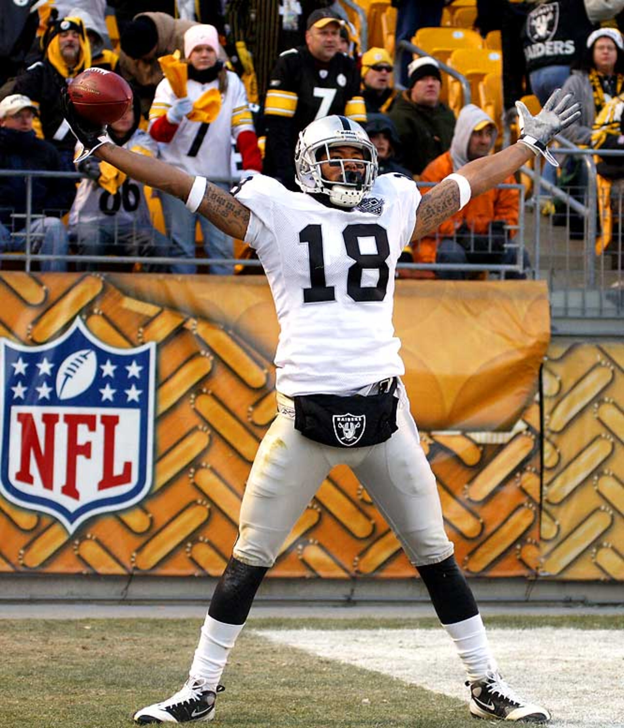 Louis Murphy celebrates a touchdown in Pittsburgh last season