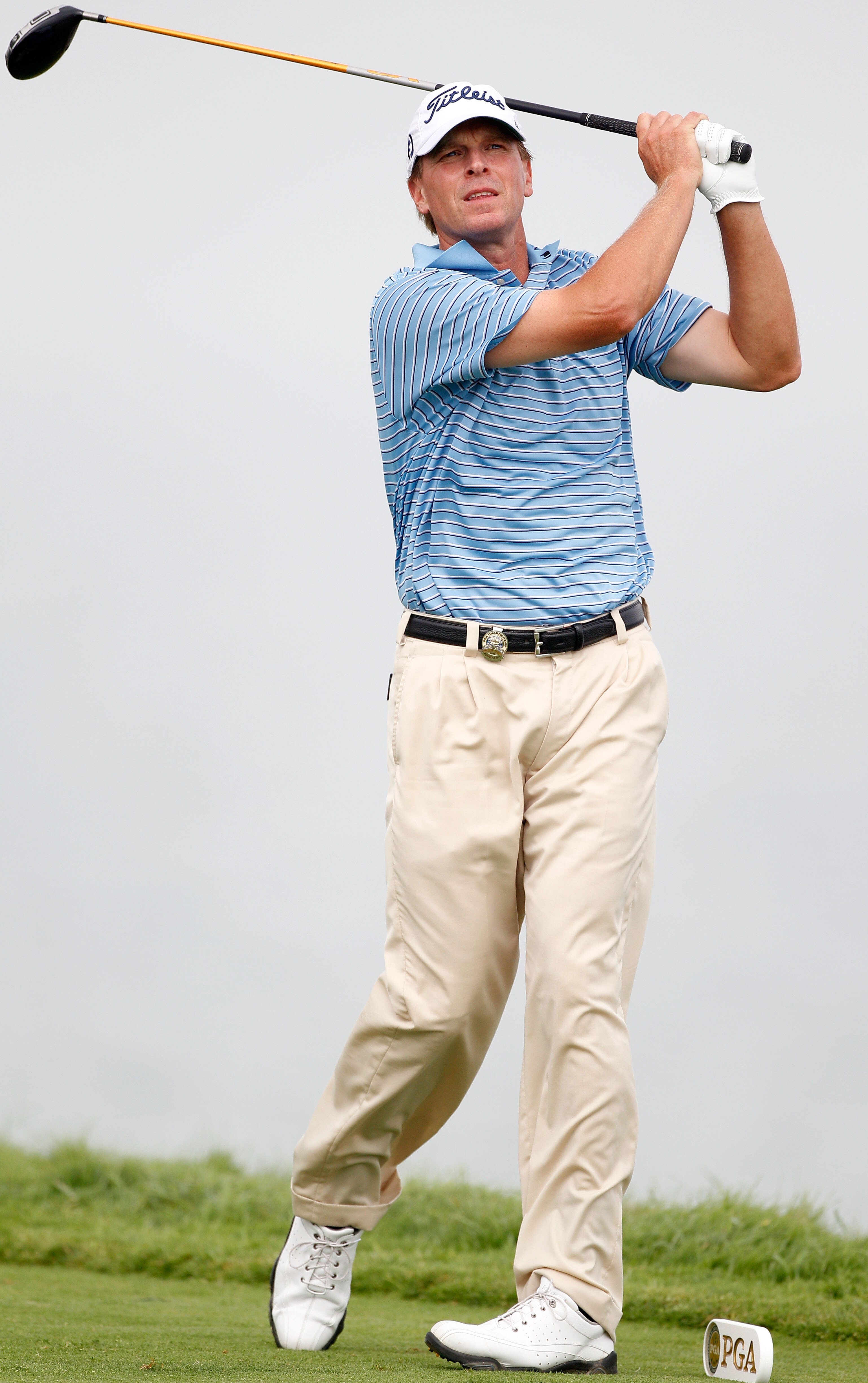 KOHLER, WI - AUGUST 13:  Steve Stricker hits a shot on the 16th hole during the second round of the 92nd PGA Championship on the Straits Course at Whistling Straits on August 13, 2010 in Kohler, Wisconsin.  (Photo by Chris Graythen/Getty Images)