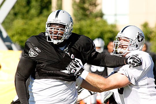 John Henderson shedding blockers as usual.