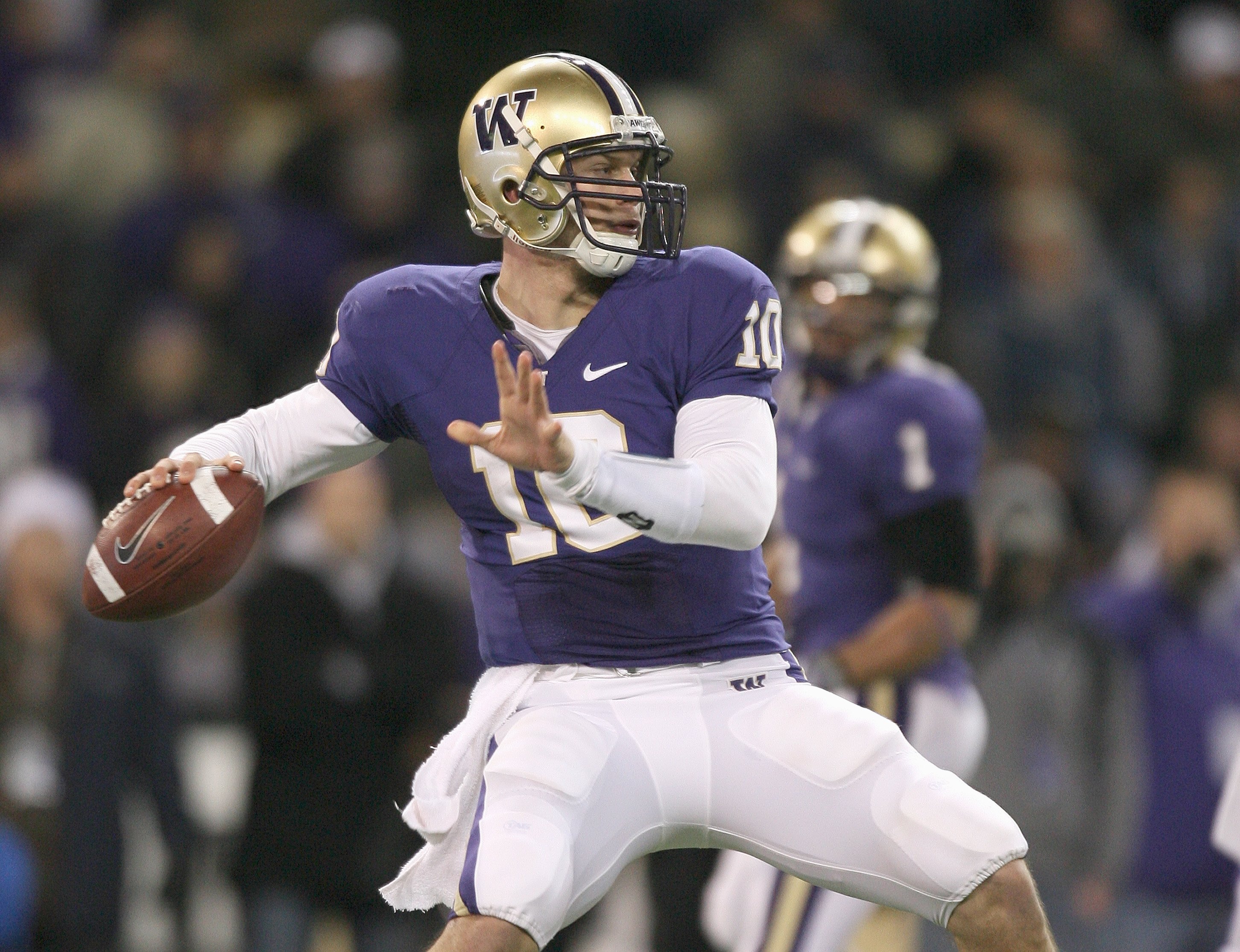 SEATTLE - DECEMBER 05: Quarterback Jake Locker #10 of the Washington Huskies passes the ball against the California Bears on December 5, 2009 at Husky Stadium in Seattle, Washington. The Huskies defeated the Bears 42-10. (Photo by Otto Greule Jr/Getty Ima