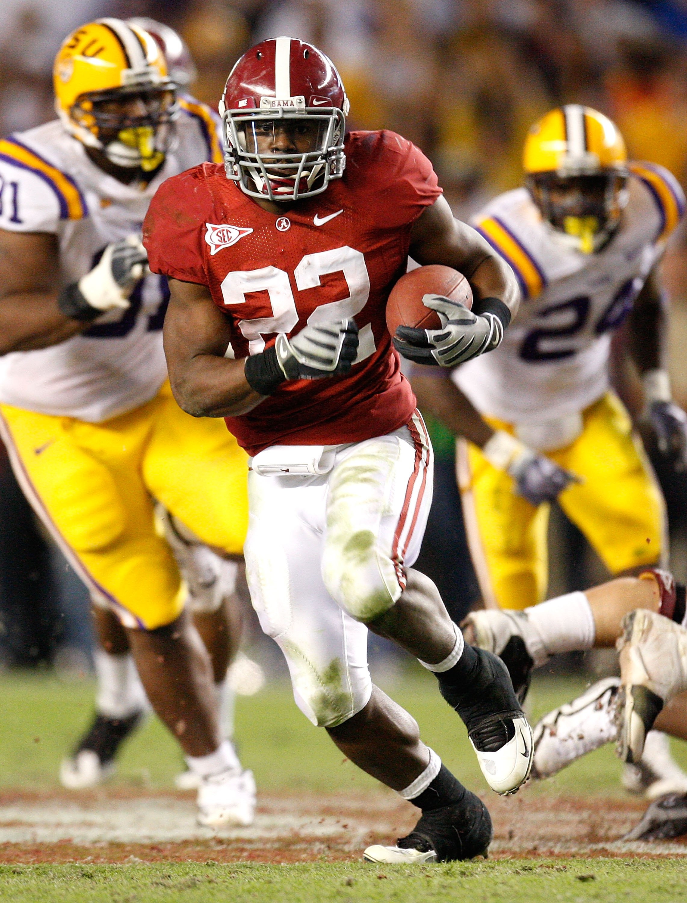 TUSCALOOSA, AL - NOVEMBER 07:  Mark Ingram #22 of the Alabama Crimson Tide against the Louisiana State University Tigers at Bryant-Denny Stadium on November 7, 2009 in Tuscaloosa, Alabama.  (Photo by Kevin C. Cox/Getty Images)