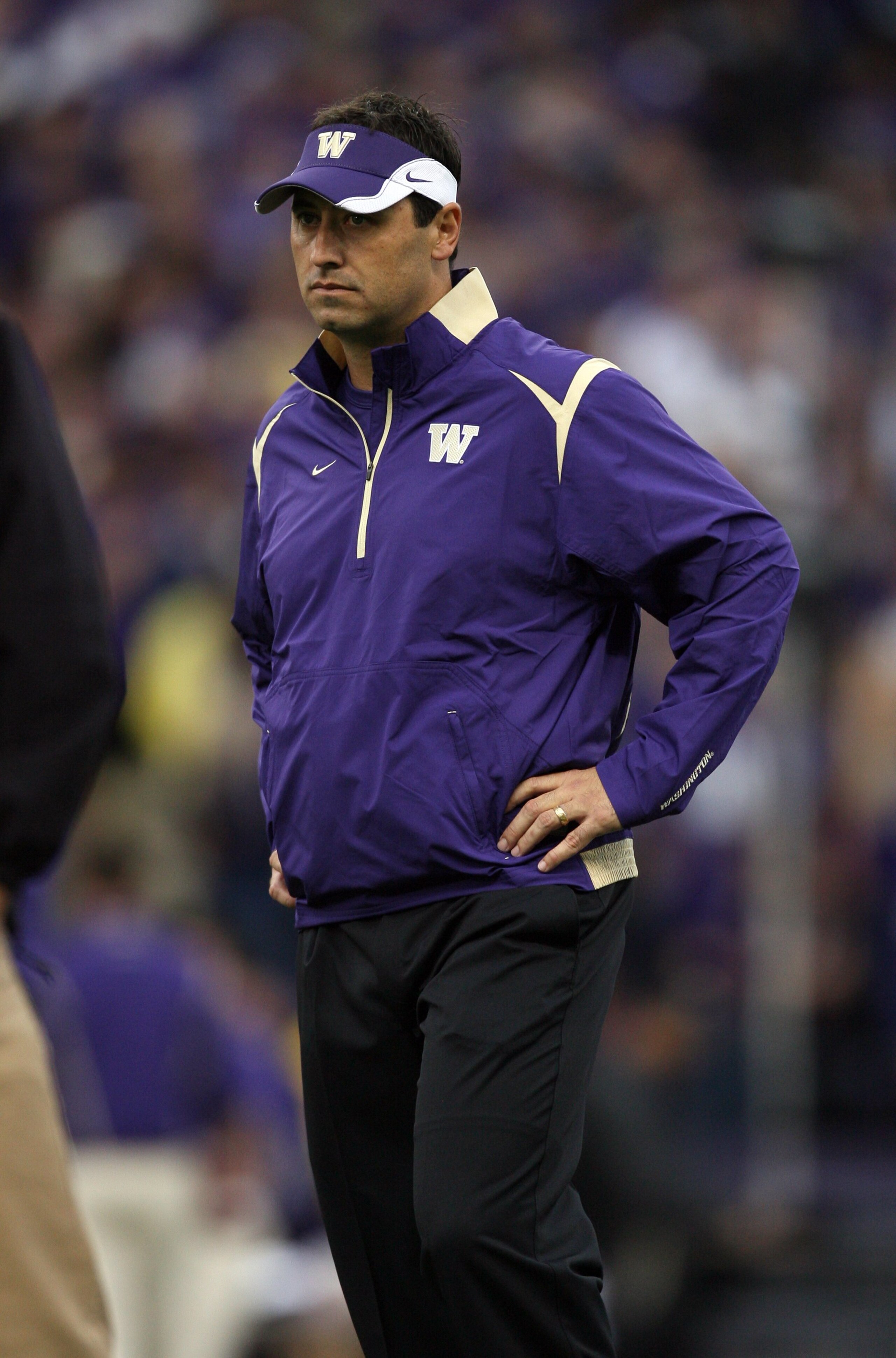 SEATTLE - SEPTEMBER 5:  Head coach Steve Sarkisian of the Washington Huskies looks on prior to the game against the LSU Tigers on September 5, 2009 at Husky Stadium in Seattle, Washington. The LSU Tigers defeated the Washington Huskies 31-23. (Photo by Ot