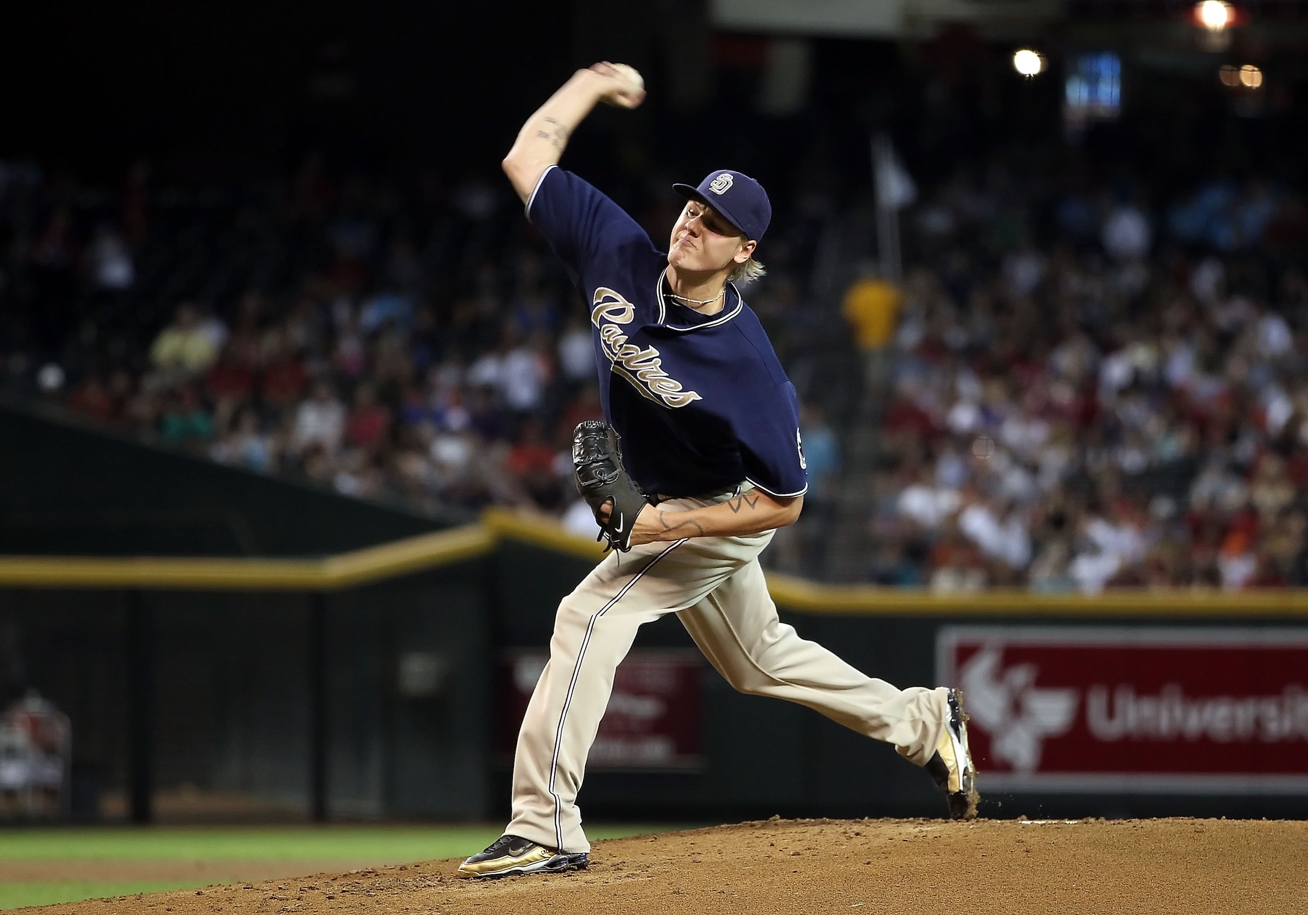PHOENIX - AUGUST 08:  Starting pitcher Mat Latos #38 of the San Diego Padres pitches against the Arizona Diamondbacks during the Major League Baseball game at Chase Field on August 8, 2010 in Phoenix, Arizona.  The Padres defeated the Diamondbacks 10-1. (