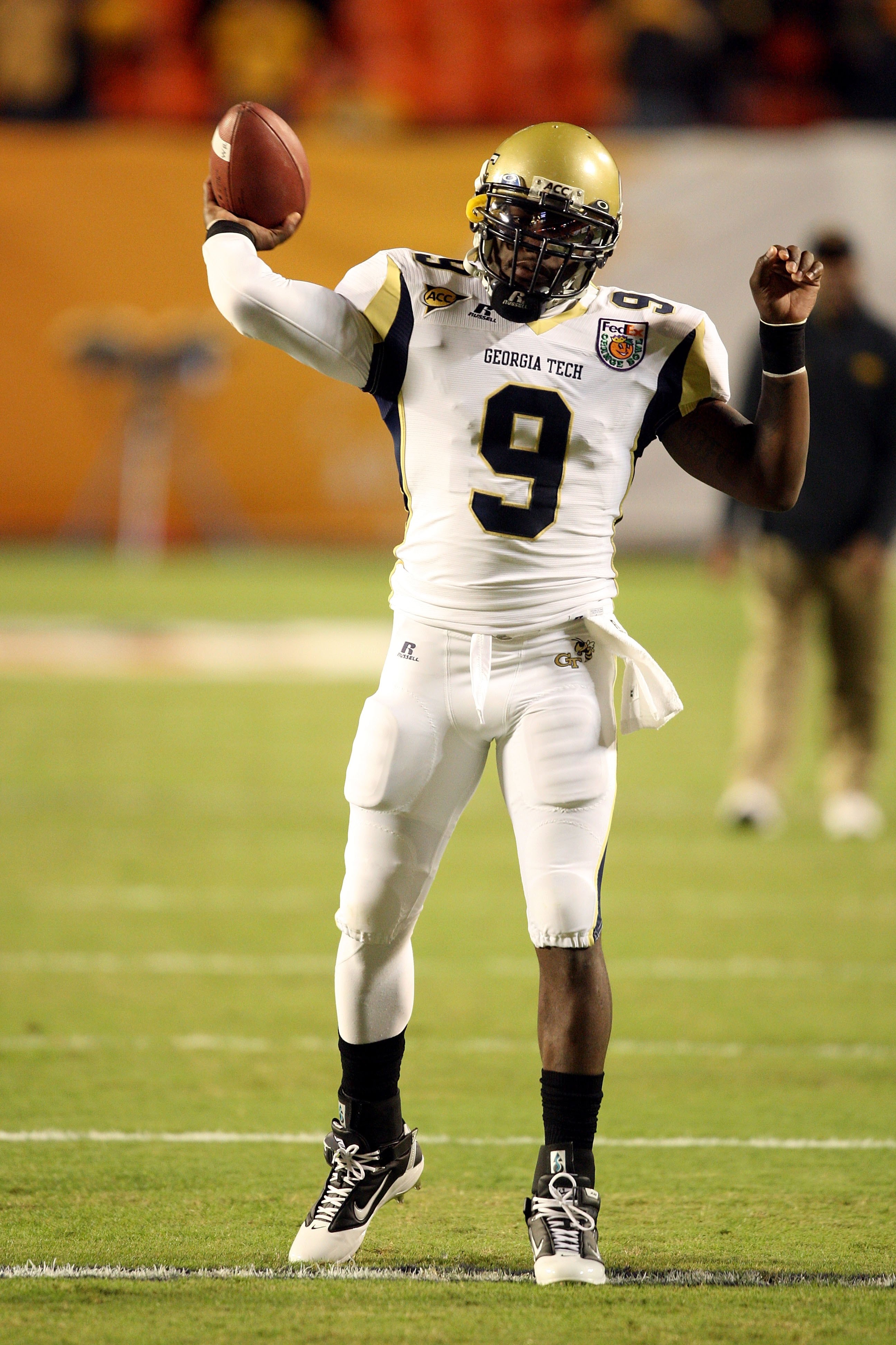 MIAMI GARDENS, FL - JANUARY 05:  Josh Nesbitt #9 of the Georgia Tech Yellow Jackets warms up against the Iowa Hawkeyes during the FedEx Orange Bowl at Land Shark Stadium on January 5, 2010 in Miami Gardens, Florida.  (Photo by Streeter Lecka/Getty Images)