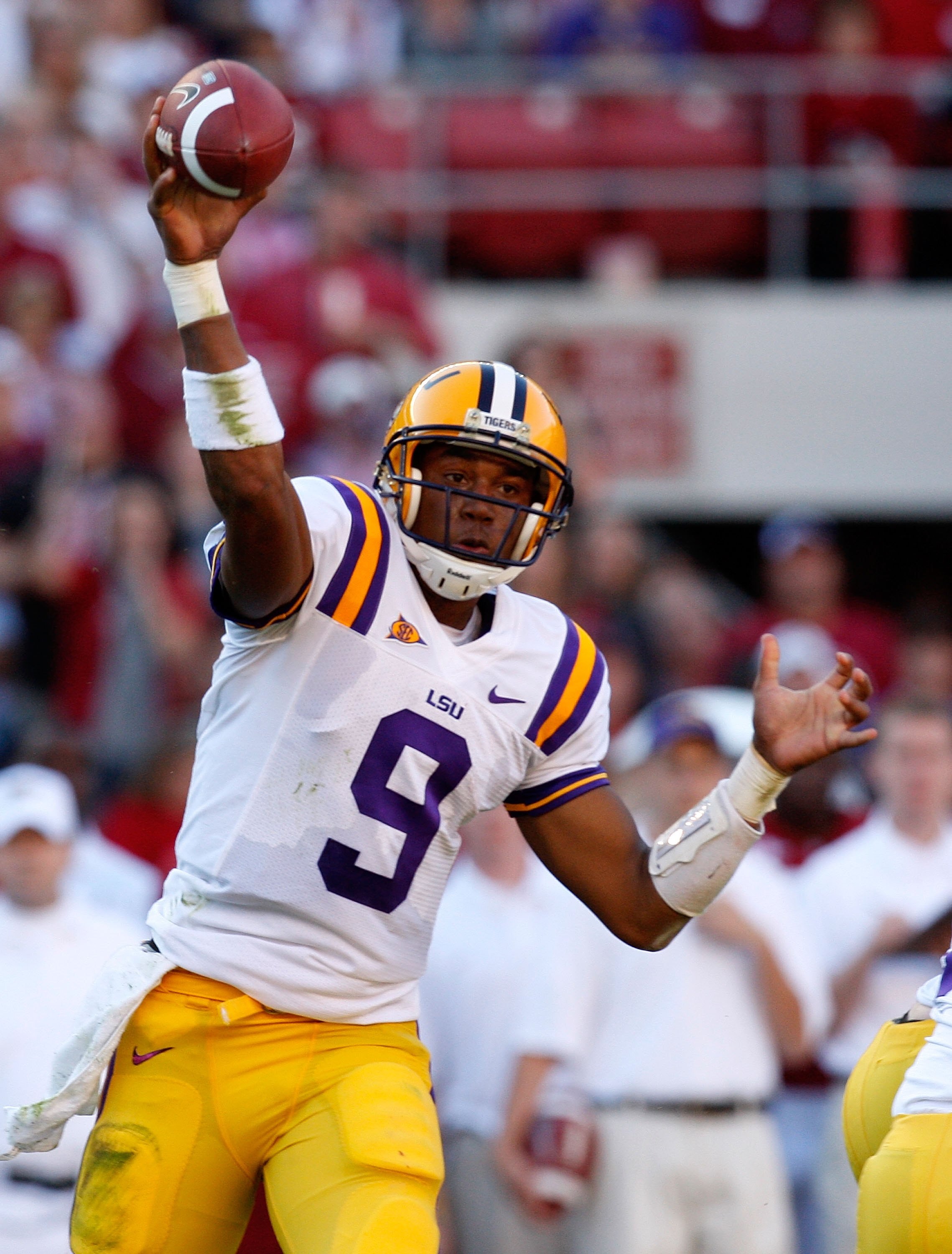 TUSCALOOSA, AL - NOVEMBER 07:  Jordan Jefferson #9 of the Louisiana State University Tigers against the Alabama Crimson Tide at Bryant-Denny Stadium on November 7, 2009 in Tuscaloosa, Alabama.  (Photo by Kevin C. Cox/Getty Images)