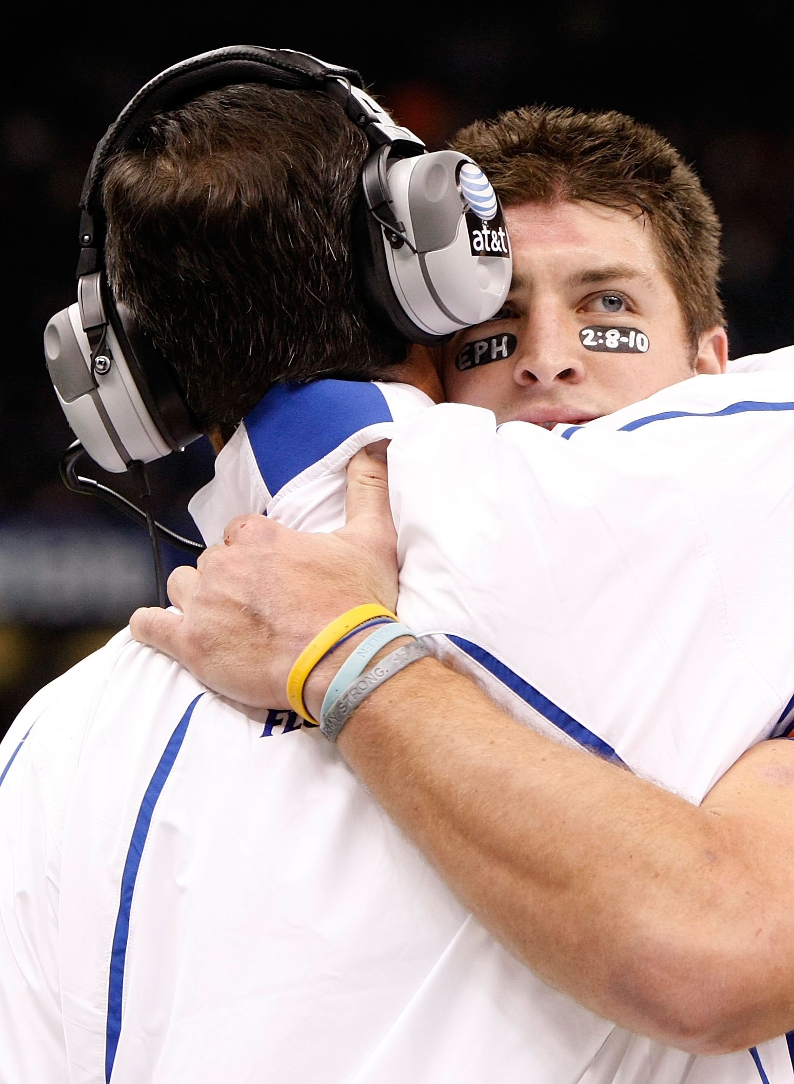 NEW ORLEANS - JANUARY 01:  Tim Tebow #15 of the Florida Gators hugs his head coach Urban Meyer after scoring a touchdown against the Cincinnati Bearcats during the Allstate Sugar Bowl at the Louisana Superdome on January 1, 2010 in New Orleans, Louisiana.