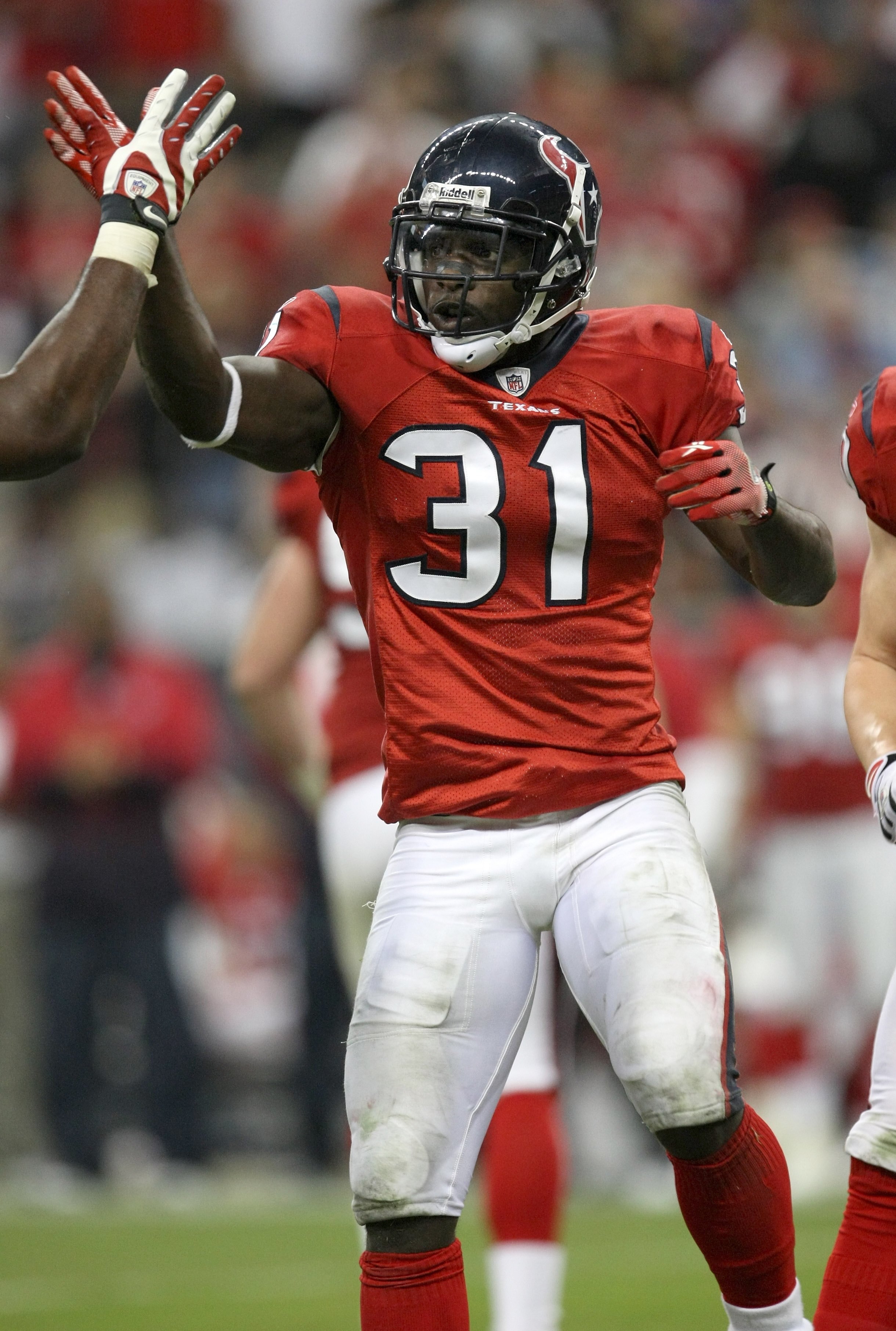 HOUSTON - NOVEMBER 23:  Safety Bernard Pollard #31 of the Houston Texans celebrates in the game against the Tennessee Titans on November 23, 2009  at Reliant Stadium in Houston, Texas.  The Titans won 20-17.  (Photo by Stephen Dunn/Getty Images)