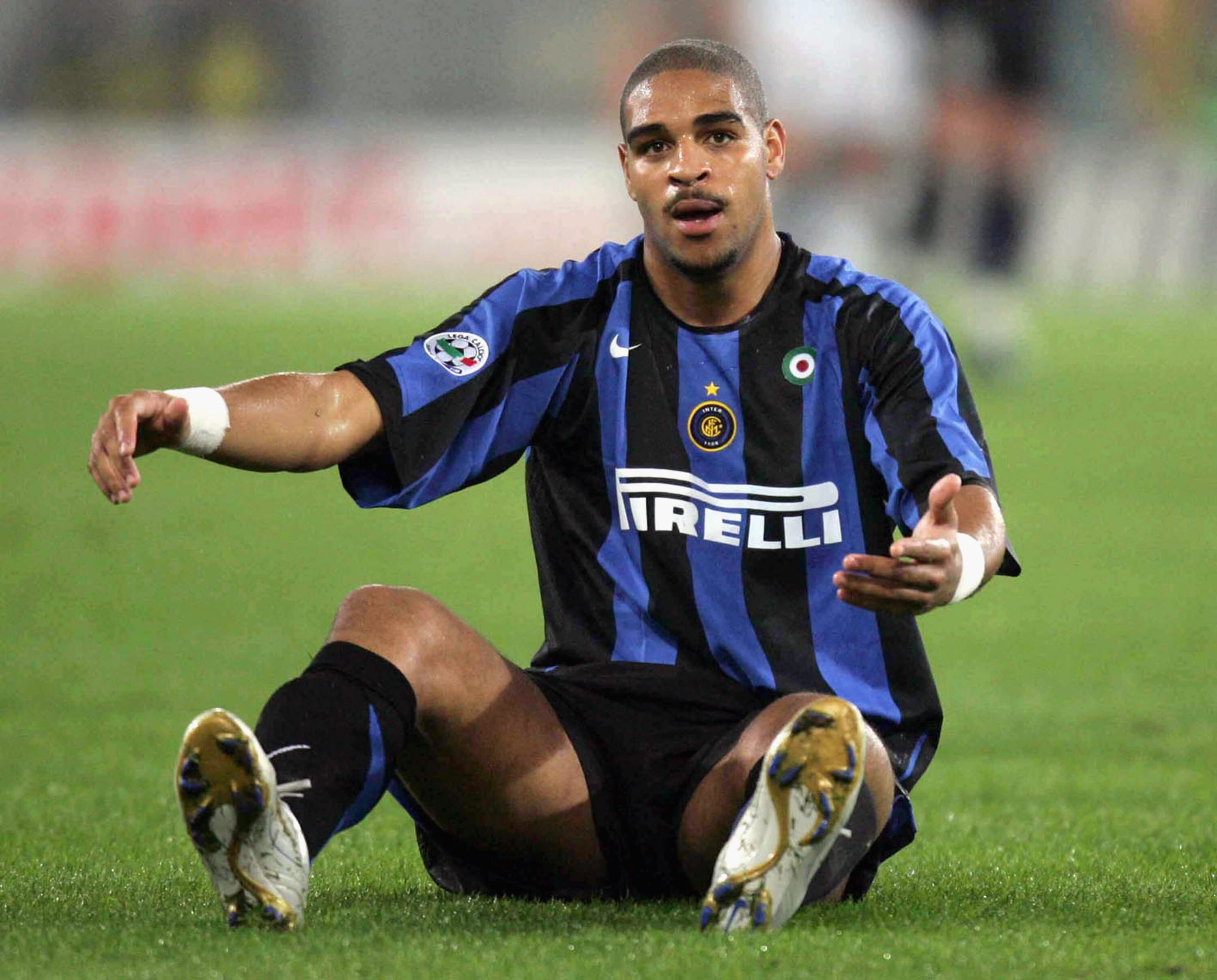 ROME, ITALY - NOVEMBER 5:  Adriano of Inter Milan in action during the Serie A match between SS Lazio and Inter Milan at the Stadio Olimpico on November 5, 2005 in Rome, Italy.  (Photo by New Press/Getty Images)