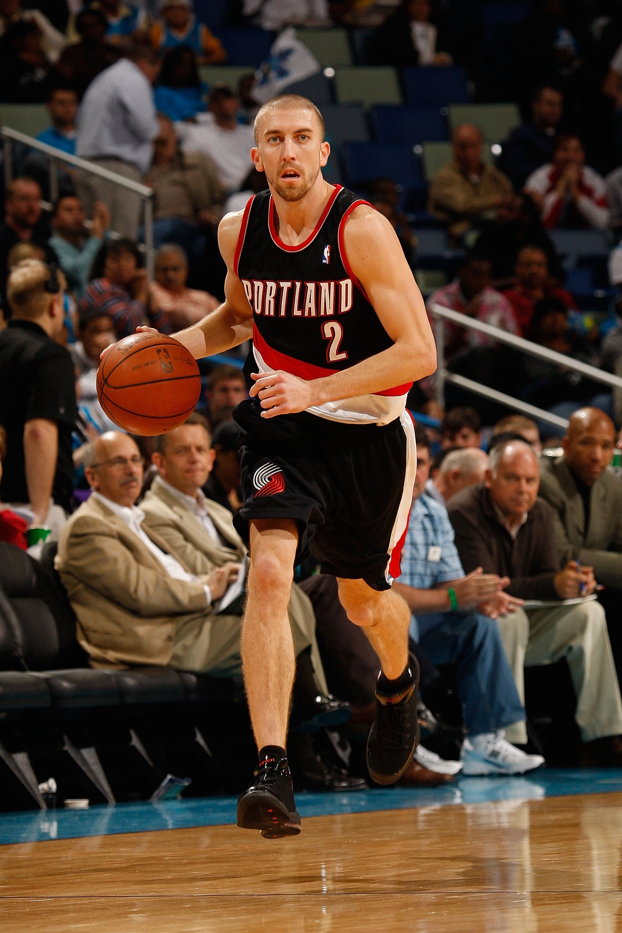 NEW ORLEANS - NOVEMBER 13:  Steve Blake #2 of the Portland Trail Blazers drives the ball down the court against the New Orleans Hornets at the New Orleans Arena on November 13, 2009 in New Orleans, Louisiana.  NOTE TO USER: User expressly acknowledges and
