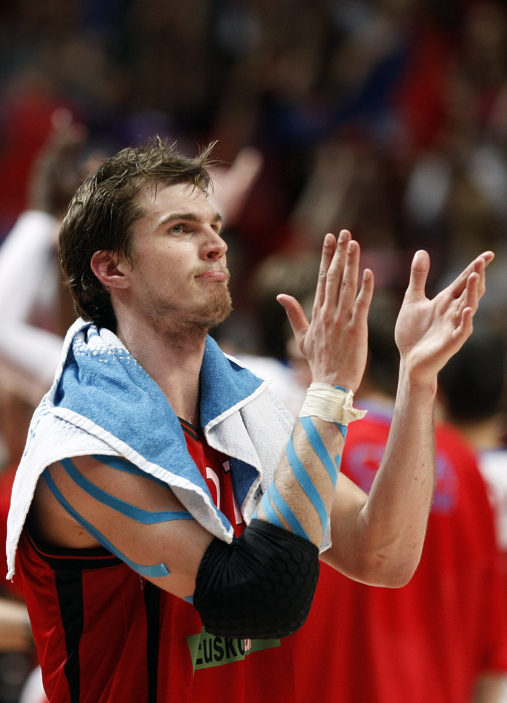 MADRID, SPAIN - MAY 02:  Tiago Splitter of Tau Ceramica thanks his fans at the end of the Euroleague Final Four Semi Final basketball match between Tau Ceramica and CSKA Moscow at the Palacio de Deportes on May 2, 2008 in Madrid, Spain. CSKA Moscow won th