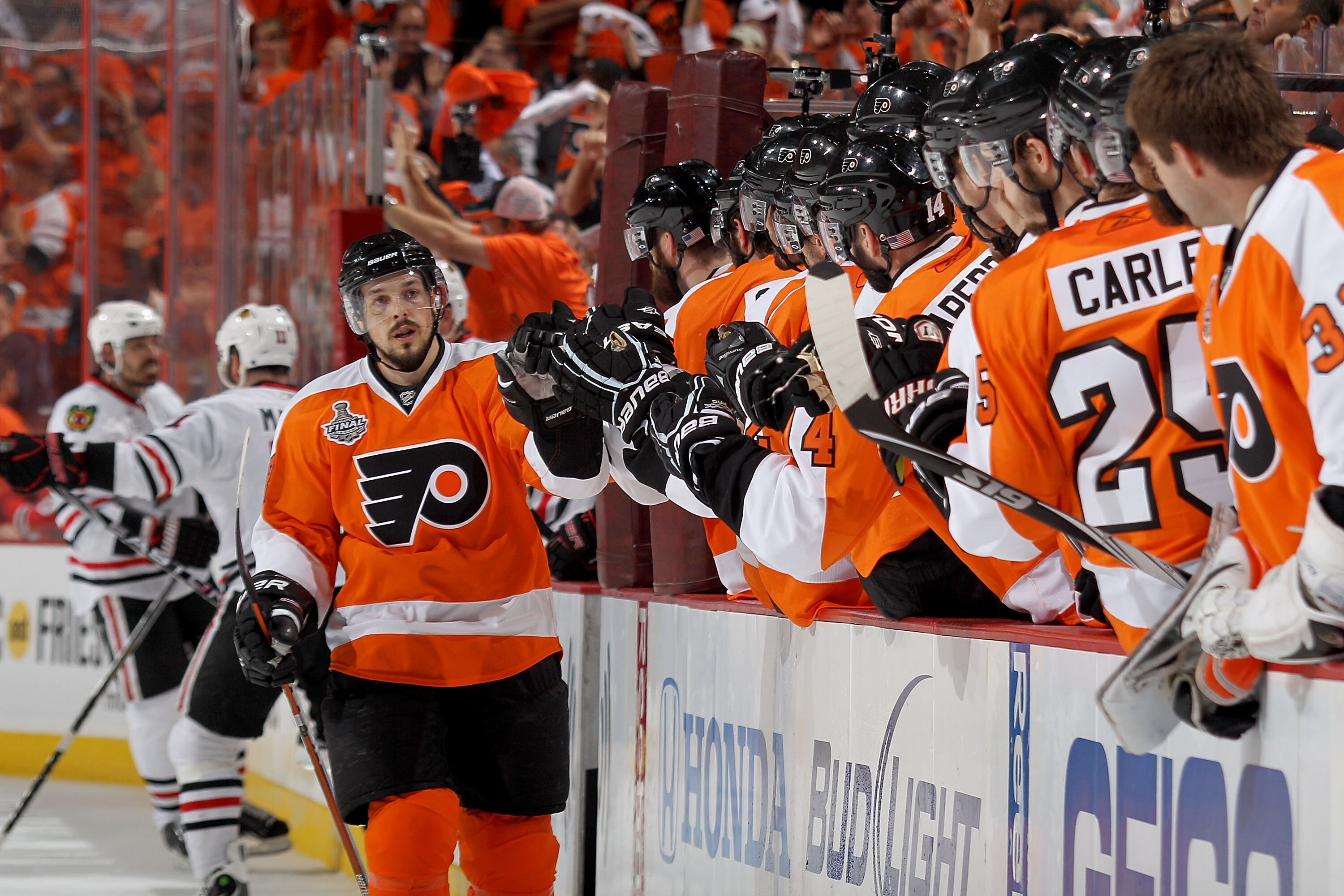 PHILADELPHIA - JUNE 09:  Danny Briere #48 of the Philadelphia Flyers celebrates with teammates after scoring a goal in the second period against the Chicago Blackhawks in Game Six of the 2010 NHL Stanley Cup Final at the Wachovia Center on June 9, 2010 in