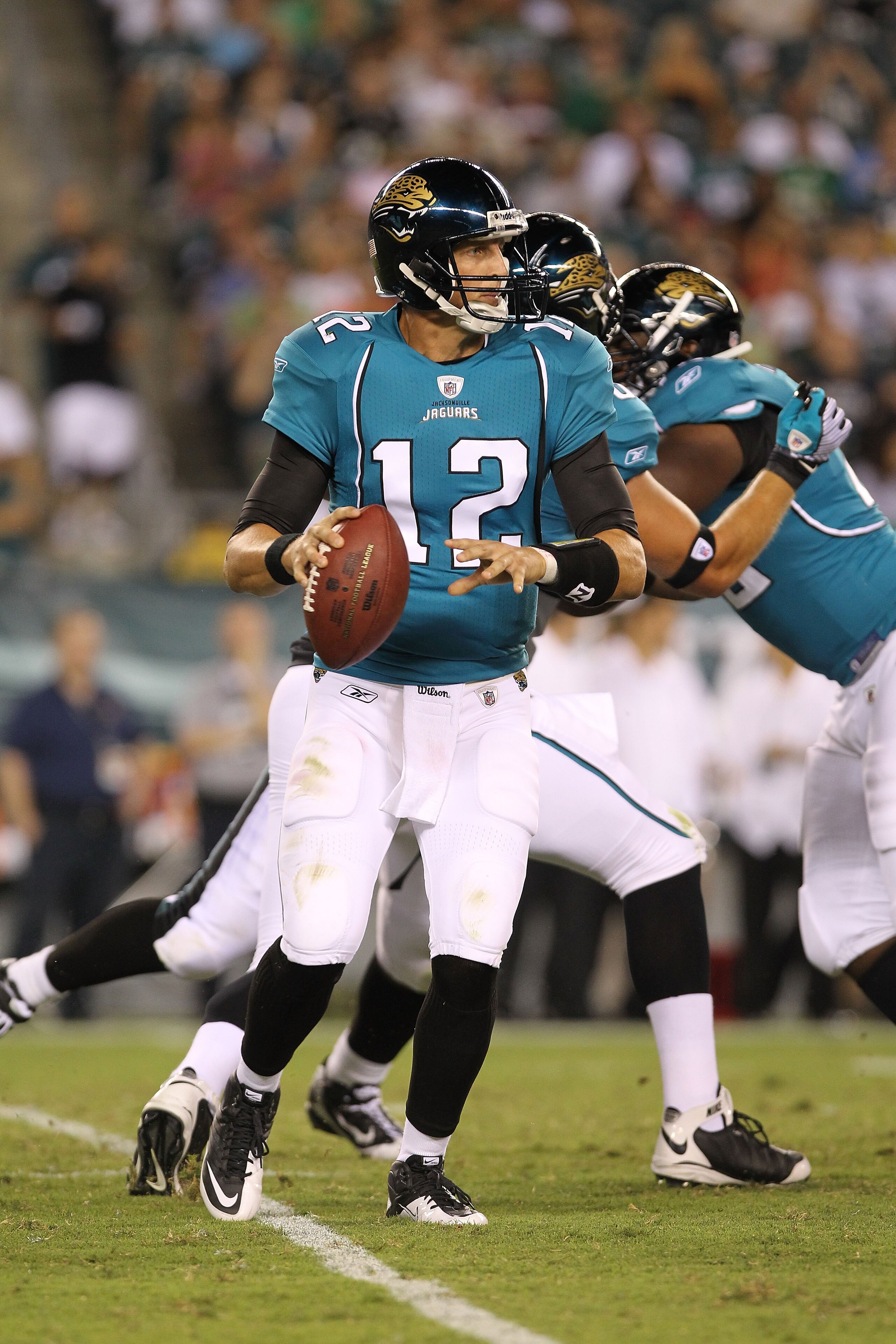 PHILADELPHIA - AUGUST 13:  Luke McCown #12 of the Jacksonville Jaguars passes against the Philadelphia Eagles during their preseason game at Lincoln Financial Field on August 13, 2010 in Philadelphia, Pennsylvania.  (Photo by Nick Laham/Getty Images)