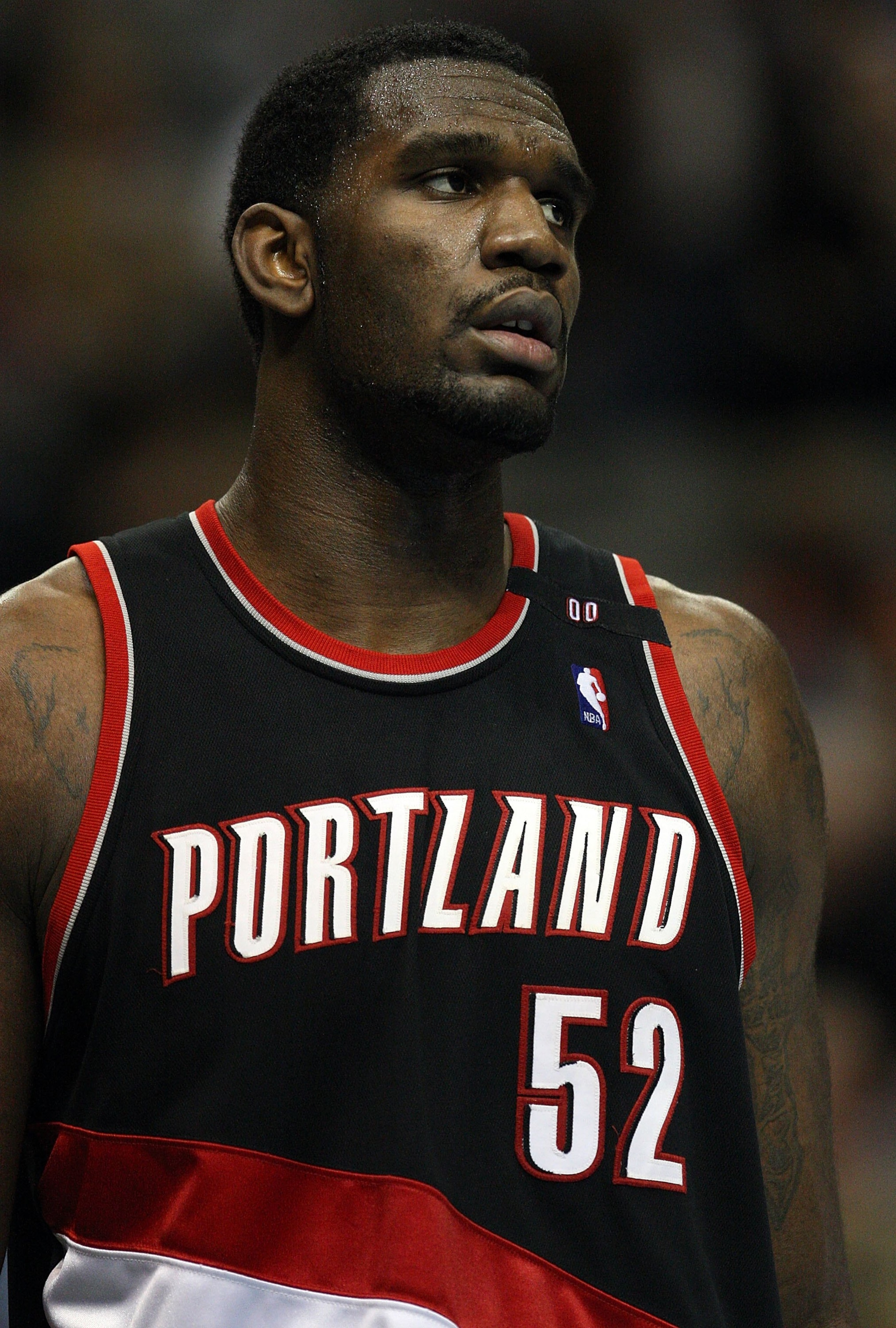 DALLAS - FEBRUARY 04: Greg Oden #52 of the Portland Trail Blazers during play against the Dallas Mavericks on February 4, 2009 at American Airlines Center in Dallas, Texas. NOTE TO USER: User expressly acknowledges and agrees that, by downloading and/or DALLAS - FEBRUARY 04: Greg Oden #52 of the Portland Trail Blazers during play against the Dallas Mavericks on February 4, 2009 at American Airlines Center in Dallas, Texas. NOTE TO USER: User expressly acknowledges and agrees that, by downloading and/or
