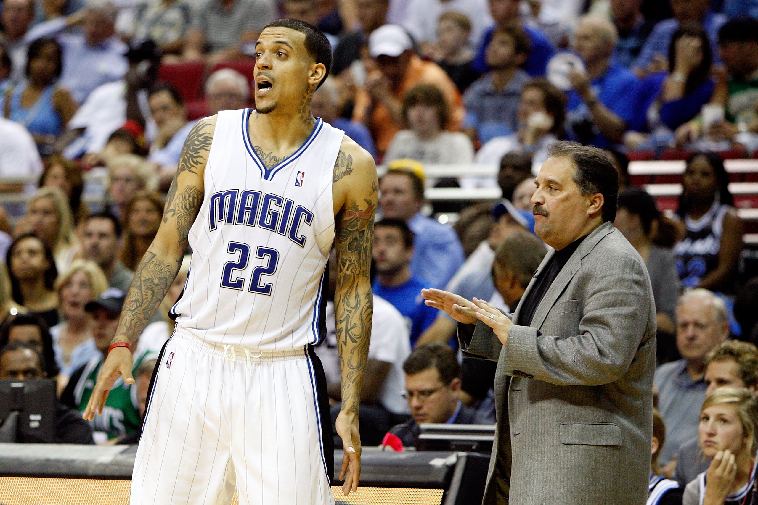 ORLANDO, FL - MAY 26:  Head coach Stan Van Gundy of the Orlando Magic talks with Matt Barnes #22 against the Boston Celtics in Game Five of the Eastern Conference Finals during the 2010 NBA Playoffs at Amway Arena on May 26, 2010 in Orlando, Florida.  NOT