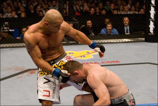 Alves KO's Matt Hughes at UFC 85