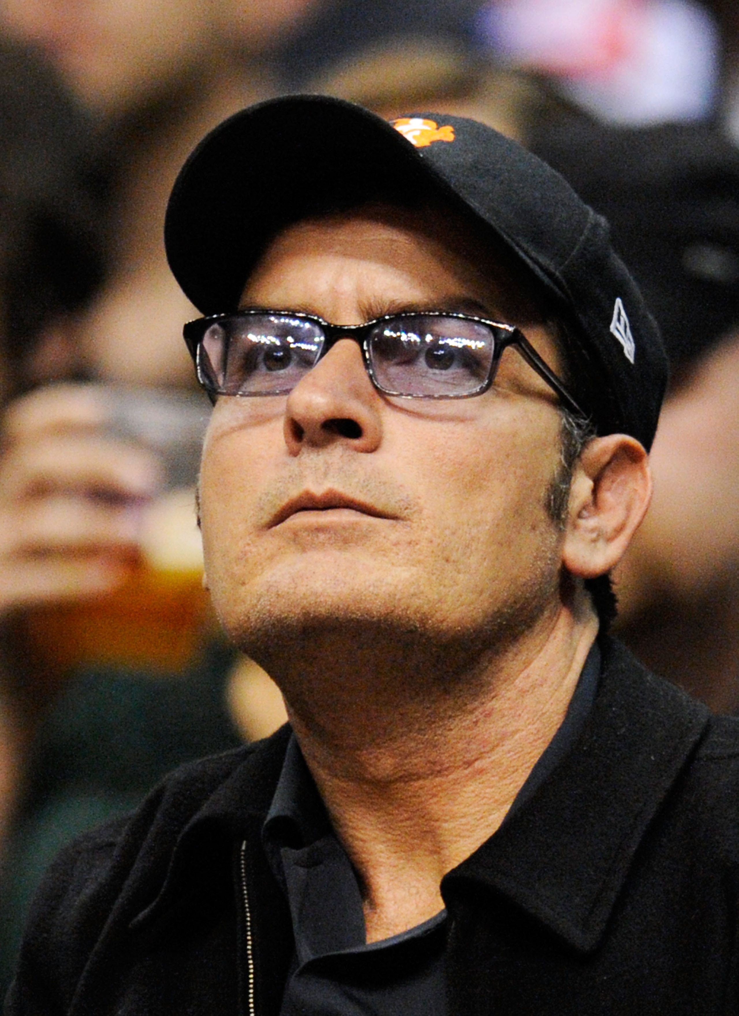 LOS ANGELES, CA - JANUARY 16: Actor Charlie Sheen attends Cleveland Caveliers and Los Angeles Clippers NBA basketball game at Staples Center on January 16, 2010 in Los Angeles, California. NOTE TO USER: User expressly acknowledges and agrees that, by do LOS ANGELES, CA - JANUARY 16: Actor Charlie Sheen attends Cleveland Caveliers and Los Angeles Clippers NBA basketball game at Staples Center on January 16, 2010 in Los Angeles, California. NOTE TO USER: User expressly acknowledges and agrees that, by do
