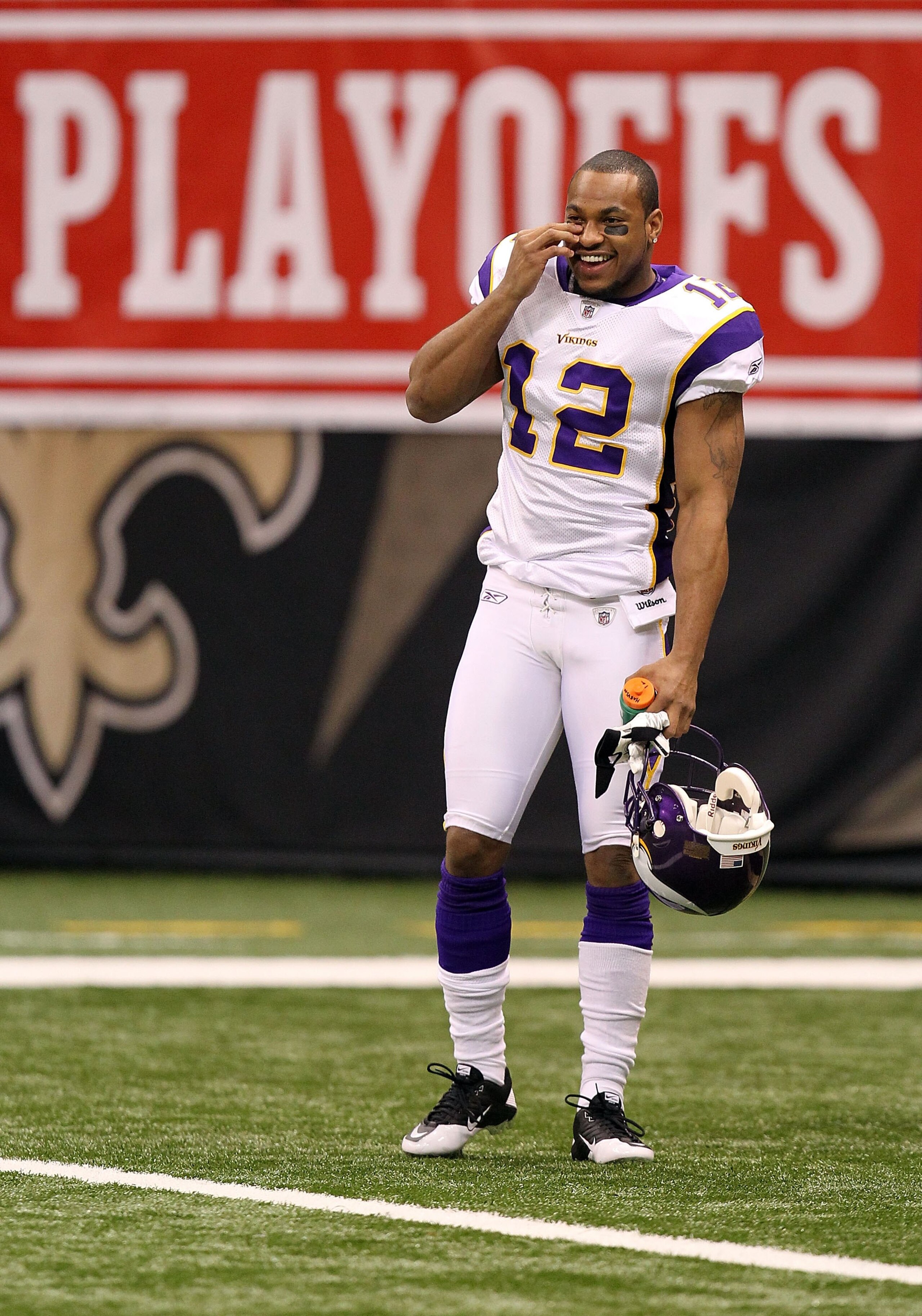 NEW ORLEANS - JANUARY 24: Percy Harvin #12 of the Minnesota Vikings smiles on the field during warm ups against the New Orleans Saints during the NFC Championship Game at the Louisana Superdome on January 24, 2010 in New Orleans, Louisiana. (Photo by Ro NEW ORLEANS - JANUARY 24: Percy Harvin #12 of the Minnesota Vikings smiles on the field during warm ups against the New Orleans Saints during the NFC Championship Game at the Louisana Superdome on January 24, 2010 in New Orleans, Louisiana. (Photo by Ro