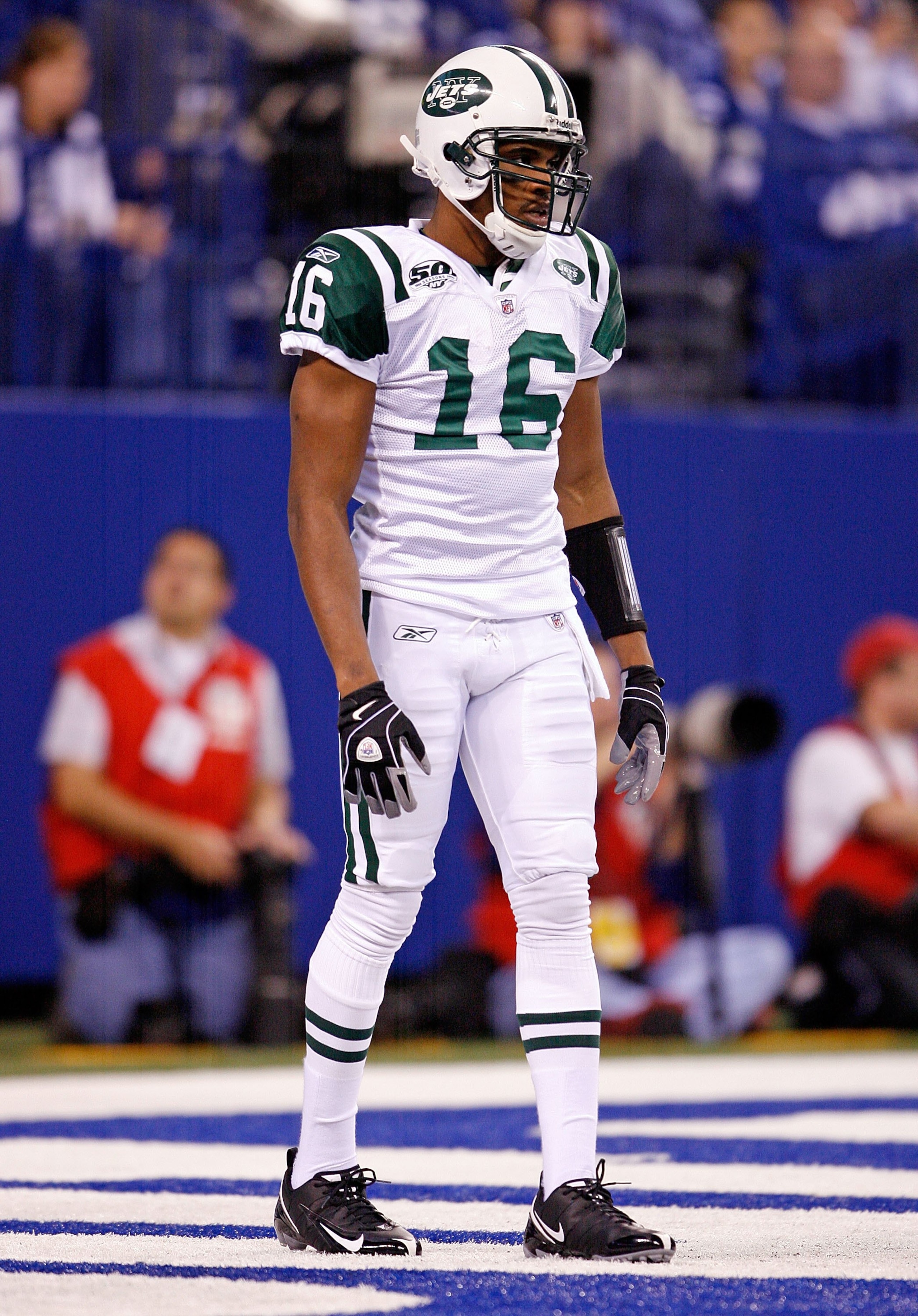 INDIANAPOLIS - DECEMBER 27:  Brad Smith #16 of the New York Jets stands ready on the field during the NFL game against at the Indianapolis Colts Lucas Oil Stadium on December 27, 2009 in Indianapolis, Indiana.  (Photo by Andy Lyons/Getty Images)