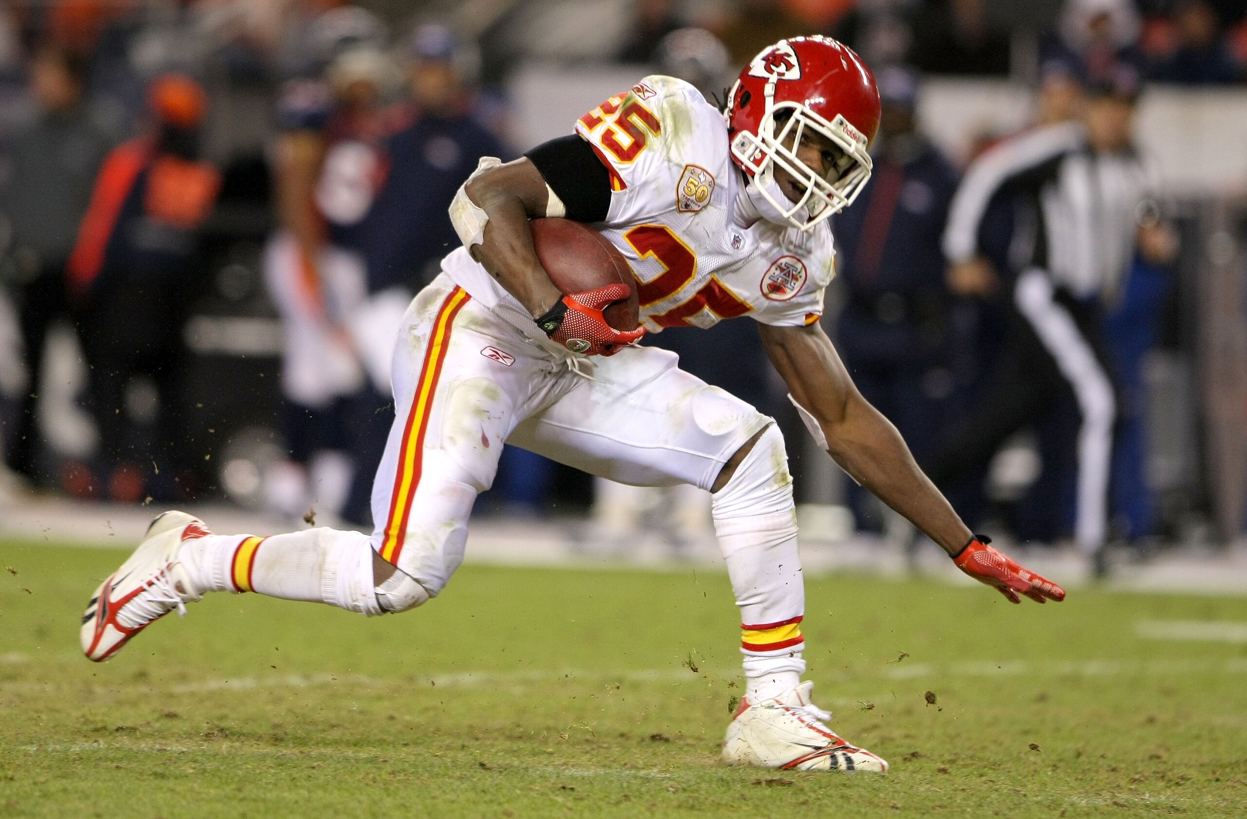 DENVER - JANUARY 03: Jamaal Charles #25 of the Kansas City Chiefs rushes for a fourth quarter touchdown against the Denver Broncos at Invesco Field at Mile High on January 3, 2010 in Denver, Colorado. (Photo by Doug Pensinger/Getty Images) DENVER - JANUARY 03: Jamaal Charles #25 of the Kansas City Chiefs rushes for a fourth quarter touchdown against the Denver Broncos at Invesco Field at Mile High on January 3, 2010 in Denver, Colorado. (Photo by Doug Pensinger/Getty Images)