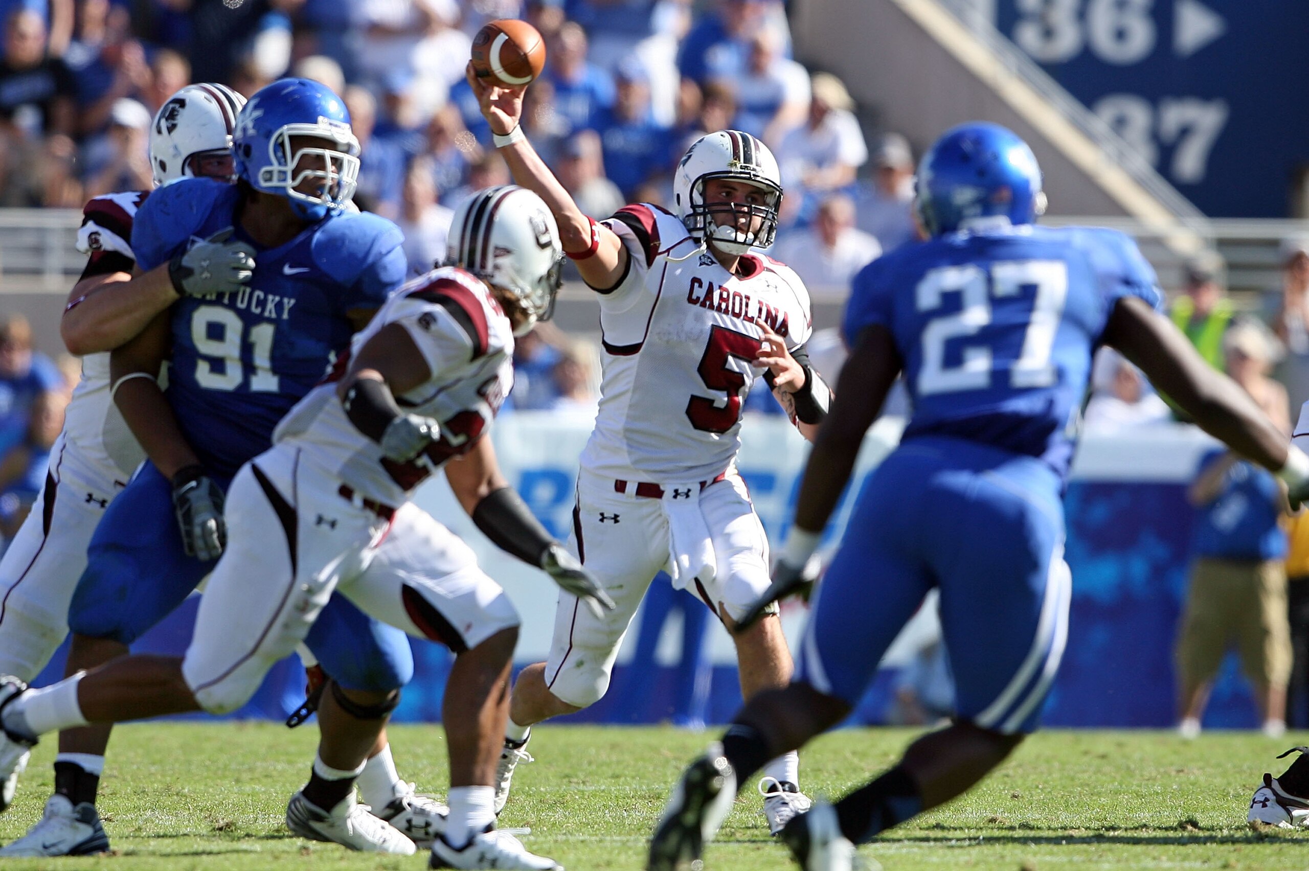 LEXINGTON, KY - OCTOBER 11: Stephen Garcia #5 of the South Carolina Gamecocks throws a pass against the Kentucky Widcats during the game at Commonwealth Stadium on October 11, 2008 in Lexington, Kentucky (Photo by Andy Lyons/Getty Images) LEXINGTON, KY - OCTOBER 11: Stephen Garcia #5 of the South Carolina Gamecocks throws a pass against the Kentucky Widcats during the game at Commonwealth Stadium on October 11, 2008 in Lexington, Kentucky (Photo by Andy Lyons/Getty Images)