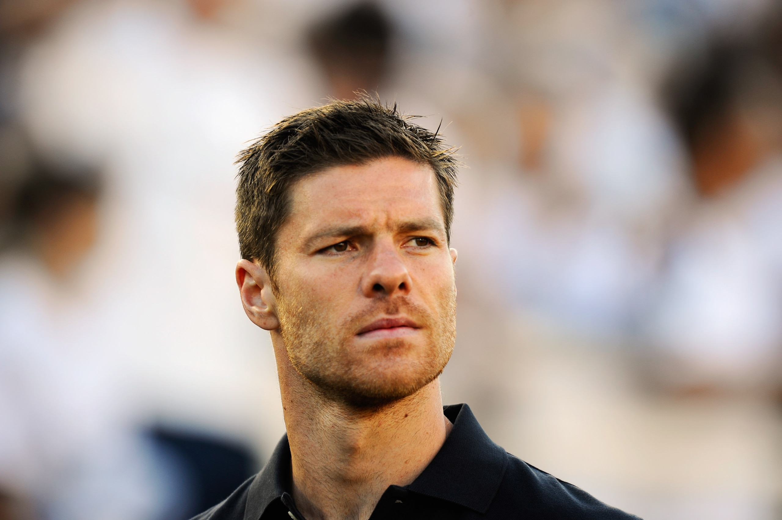 PASADENA, CA - AUGUST 07: Xabi Alonso of Real Madrid during the pre-season friendly soccer match against Los Angeles Galaxy on August 7, 2010 at the Rose Bowl in Pasadena, California. Real Madrid will travel back to Spain after the soccer match completin PASADENA, CA - AUGUST 07: Xabi Alonso of Real Madrid during the pre-season friendly soccer match against Los Angeles Galaxy on August 7, 2010 at the Rose Bowl in Pasadena, California. Real Madrid will travel back to Spain after the soccer match completin