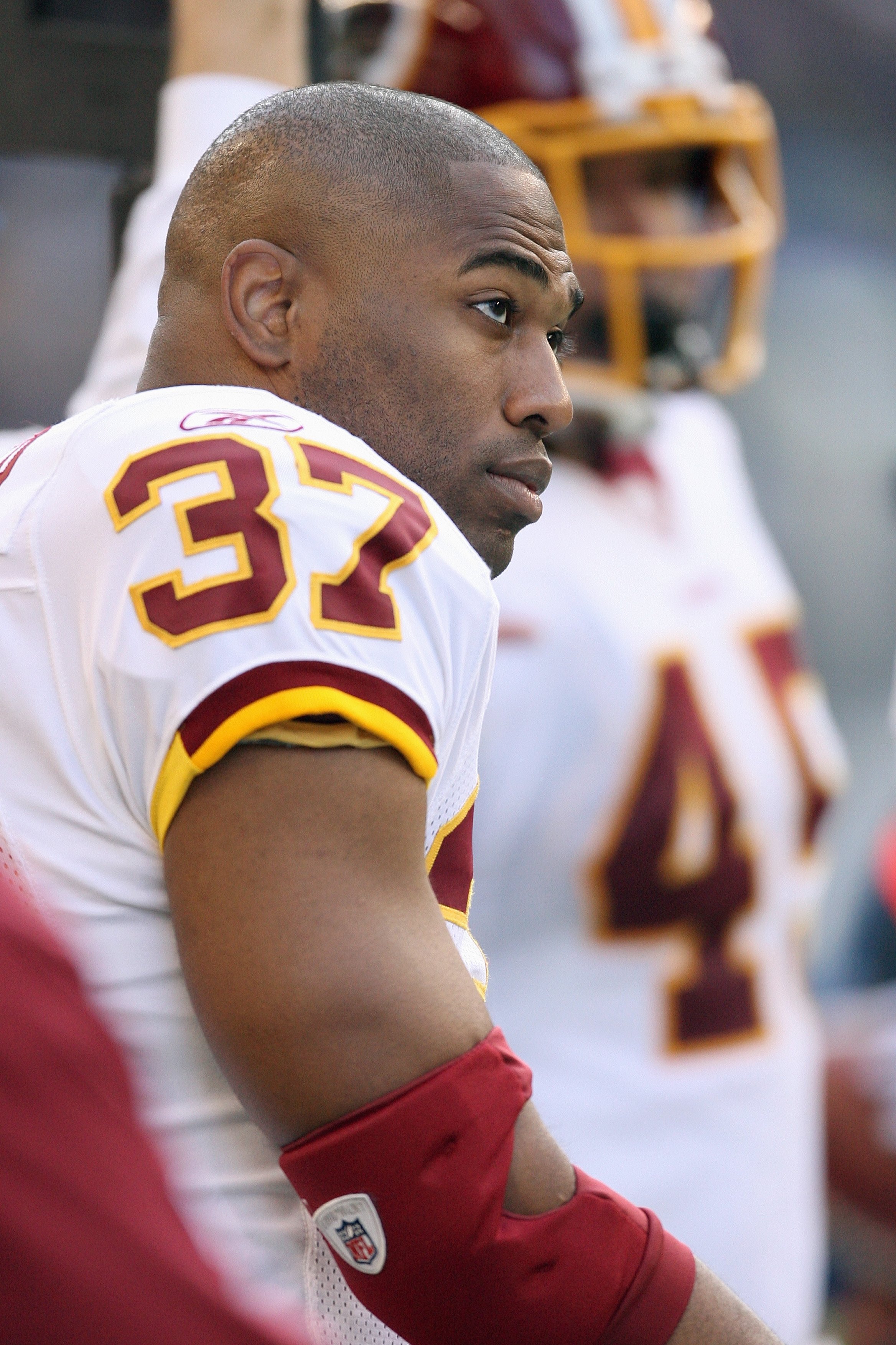SEATTLE - NOVEMBER 23:  Shaun Alexander #37 of the Washington Redskins watches the action from the sidelines during the game against the Seattle Seahawks on November 23, 2008 at Qwest Field in Seattle, Washington. (Photo by Otto Greule Jr/Getty Images)