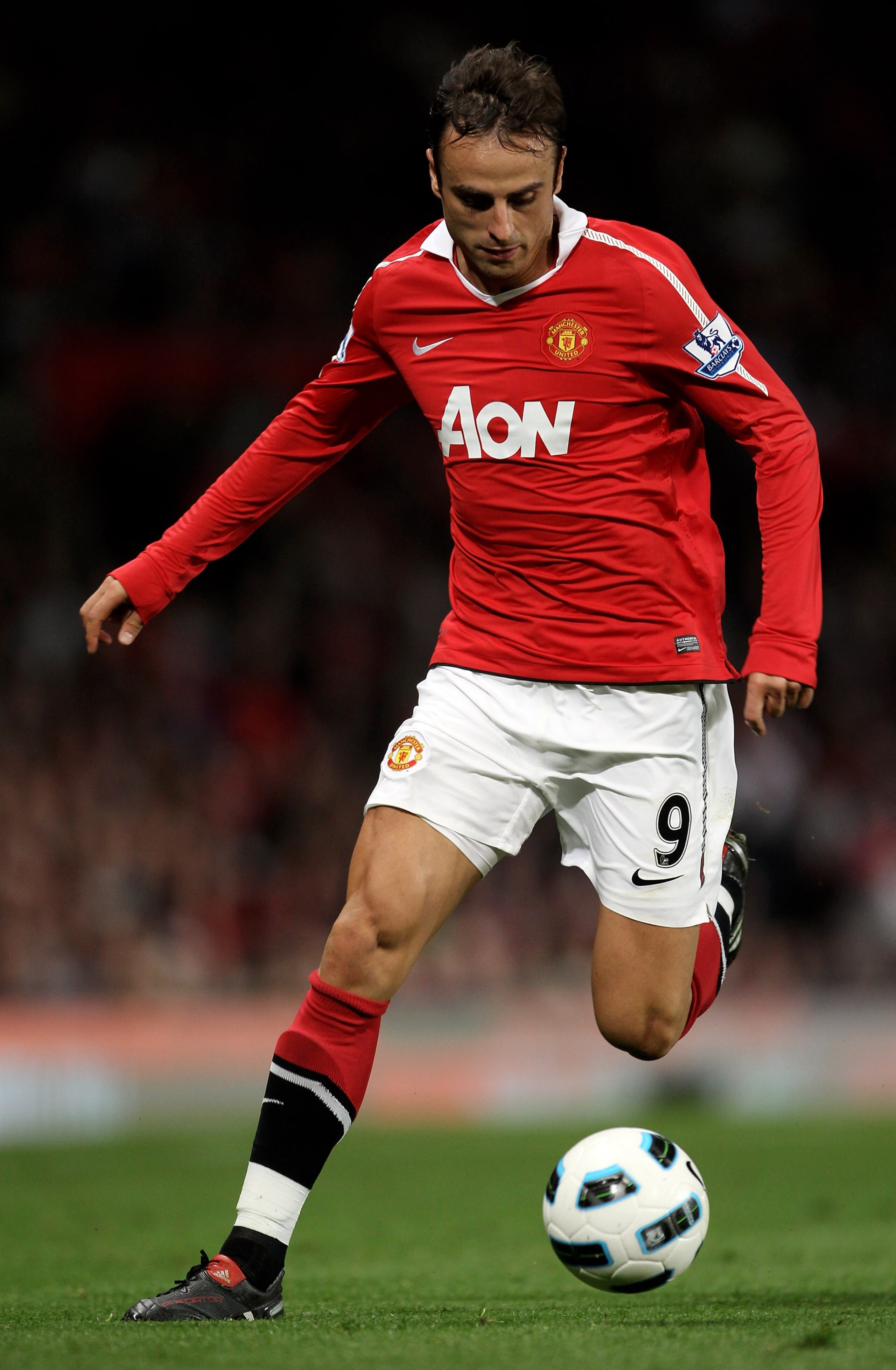 MANCHESTER, ENGLAND - AUGUST 16:  Dimitar Berbatov of Manchester United in action during the Barclays Premier League match between Manchester United and Newcastle United at Old Trafford on August 16, 2010 in Manchester, England.  (Photo by Alex Livesey/Ge