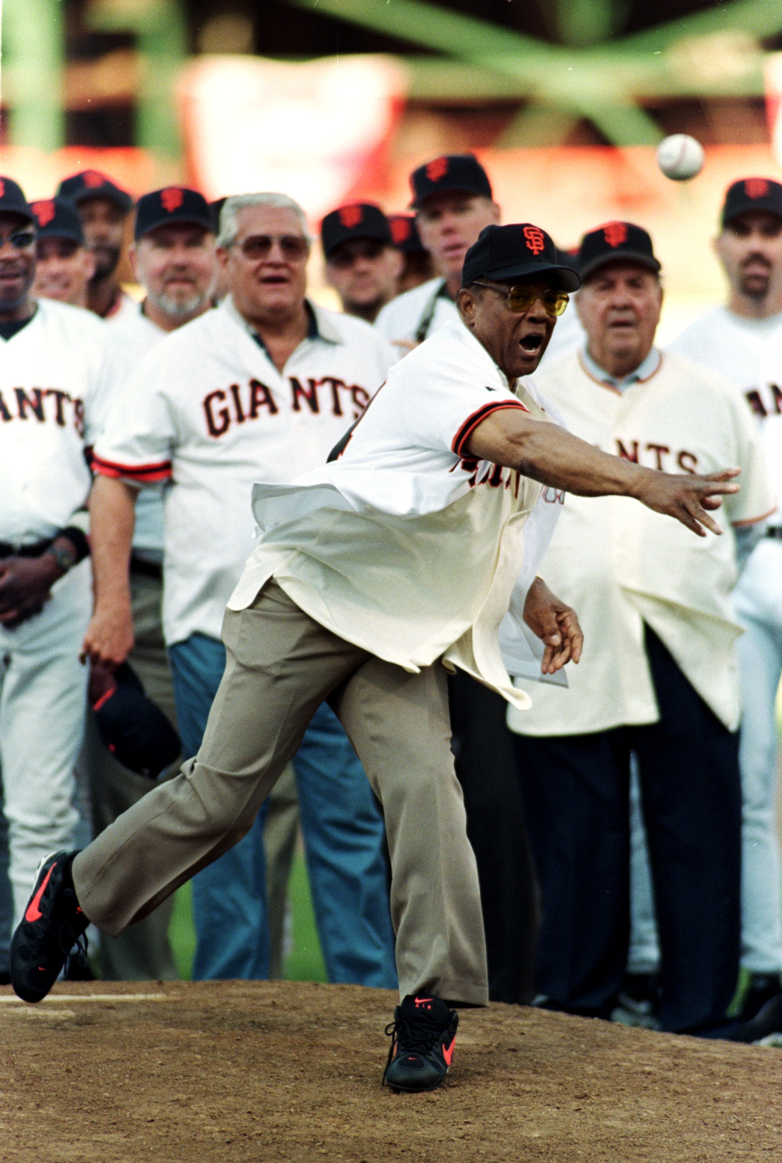 30 Sep 1999:  Willie Mays of the San Francisco Giants throws the last pitch during the last game at 3 Com Park, commonly known as Candlestick Park, against the Los Angeles Dodgers at 3 Com Park in San Francisco, California. The Dodgers defeated the Giants