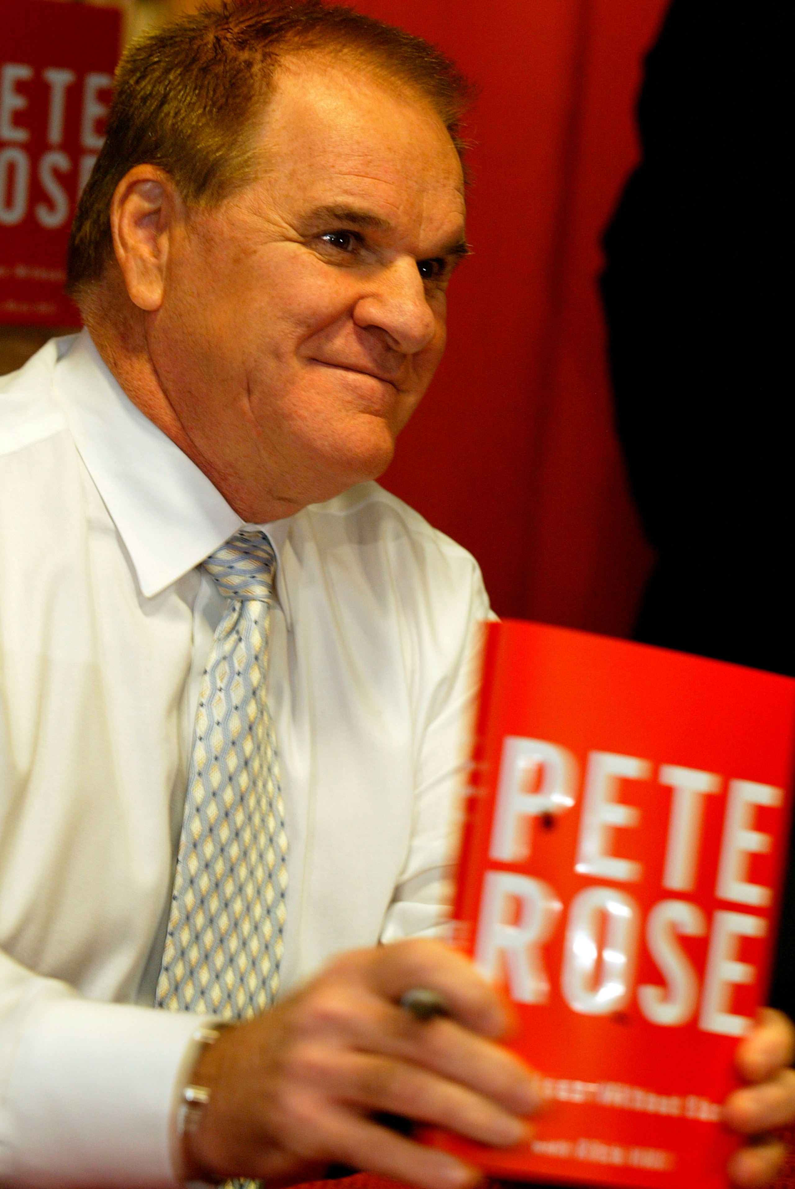 NEW YORK - JANUARY 9: Controversial former baseball great Pete Rose attends a signing for his autobiography 'My Prison Without Bars' January 9, 2004 in New York City. In the newly-released book, Rose admitted to gambling on the Cincinnati Reds while he ma