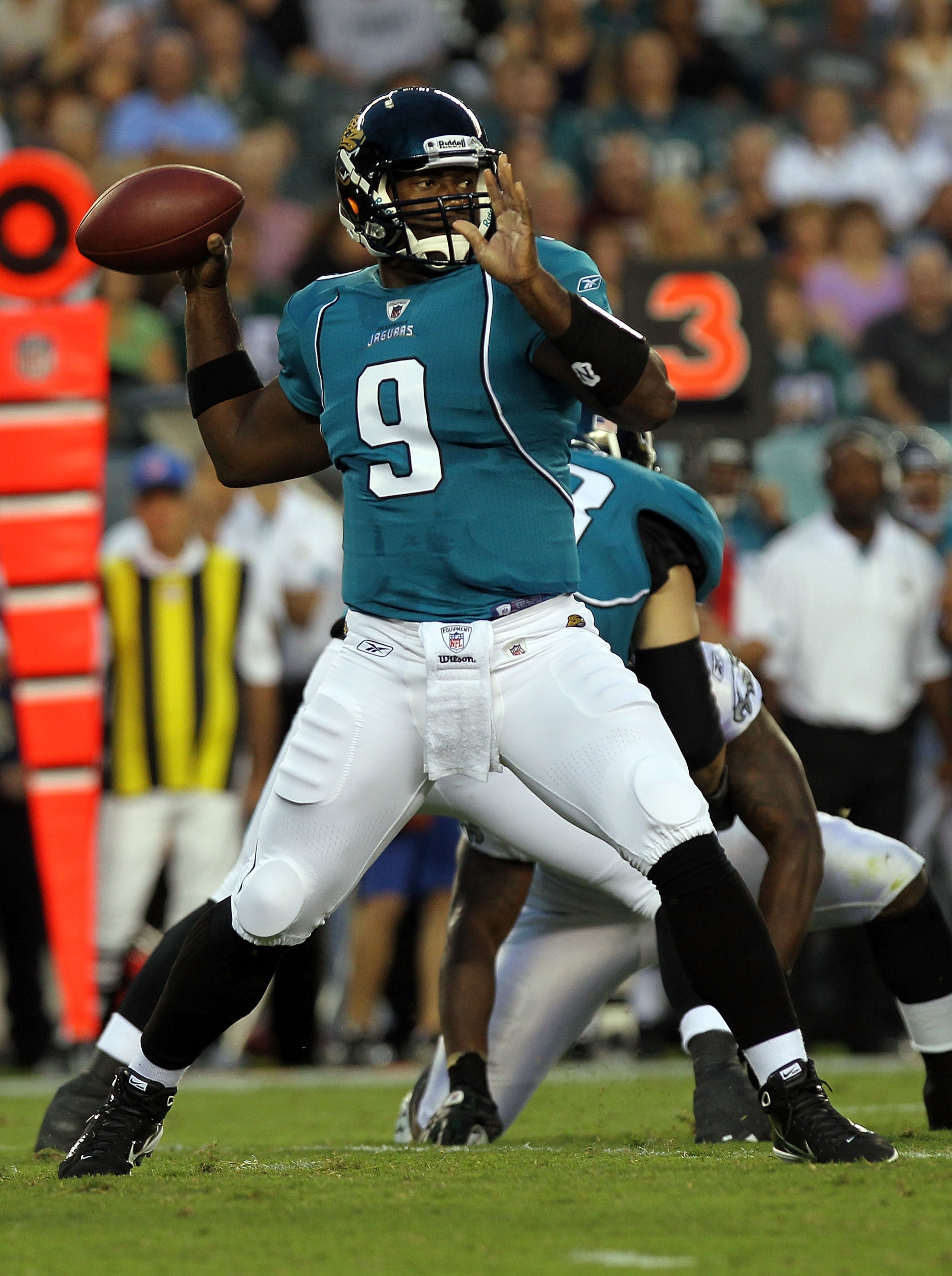 PHILADELPHIA - AUGUST 13: David Garrard #9 of the Jacksonville Jaguars passes against the Philadelphia Eagles during their preseason game at Lincoln Financial Field on August 13, 2010 in Philadelphia, Pennsylvania. (Photo by Nick Laham/Getty Images) PHILADELPHIA - AUGUST 13: David Garrard #9 of the Jacksonville Jaguars passes against the Philadelphia Eagles during their preseason game at Lincoln Financial Field on August 13, 2010 in Philadelphia, Pennsylvania. (Photo by Nick Laham/Getty Images)