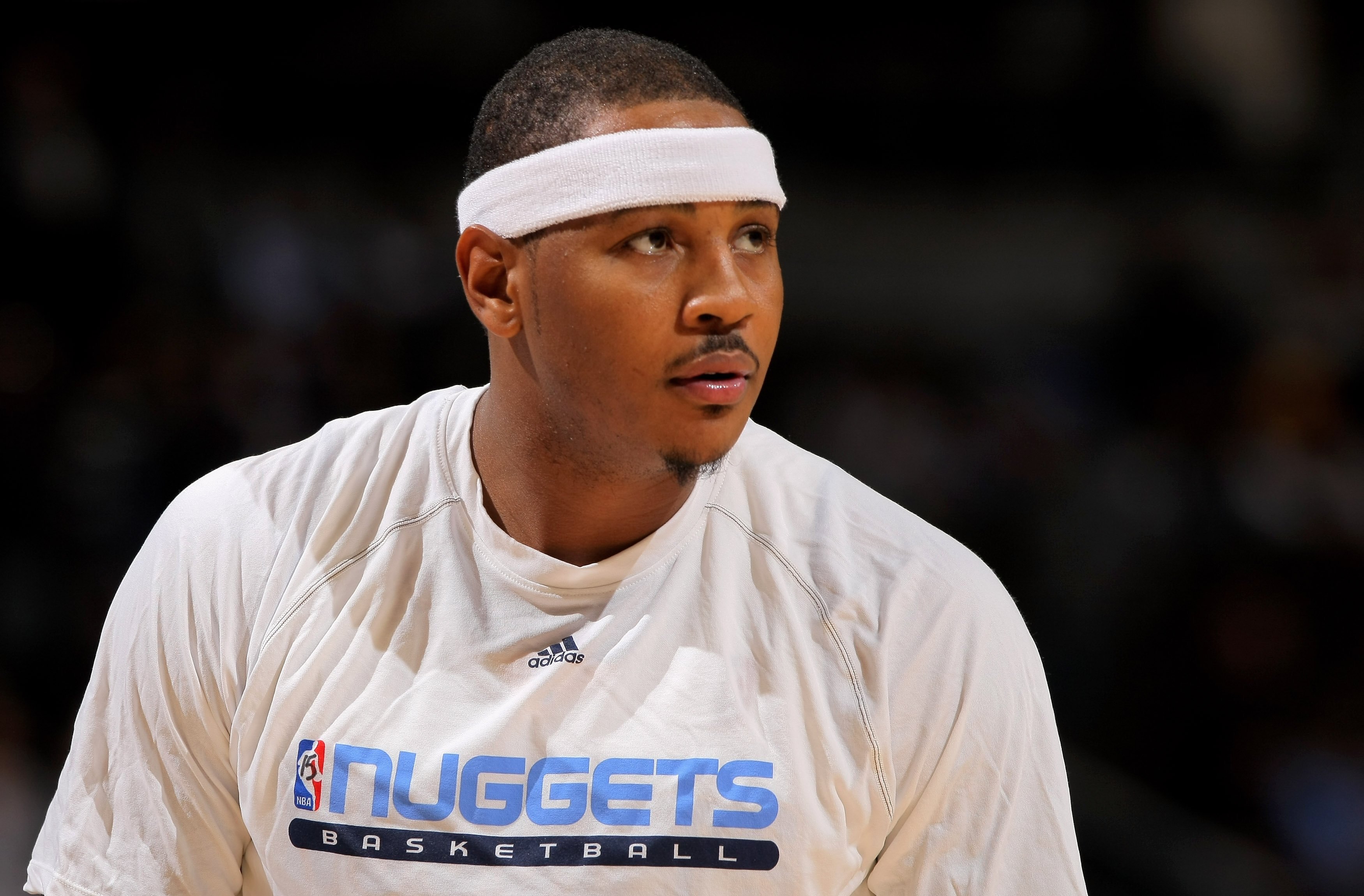 DENVER - OCTOBER 28:  Carmelo Anthony #15 of the Denver Nuggets warms up prior to facing the Utah Jazz during NBA action at Pepsi Center on October 28, 2009 in Denver, Colorado. The Nuggets defeated the Jazz 114-105.  (Photo by Doug Pensinger/Getty Images