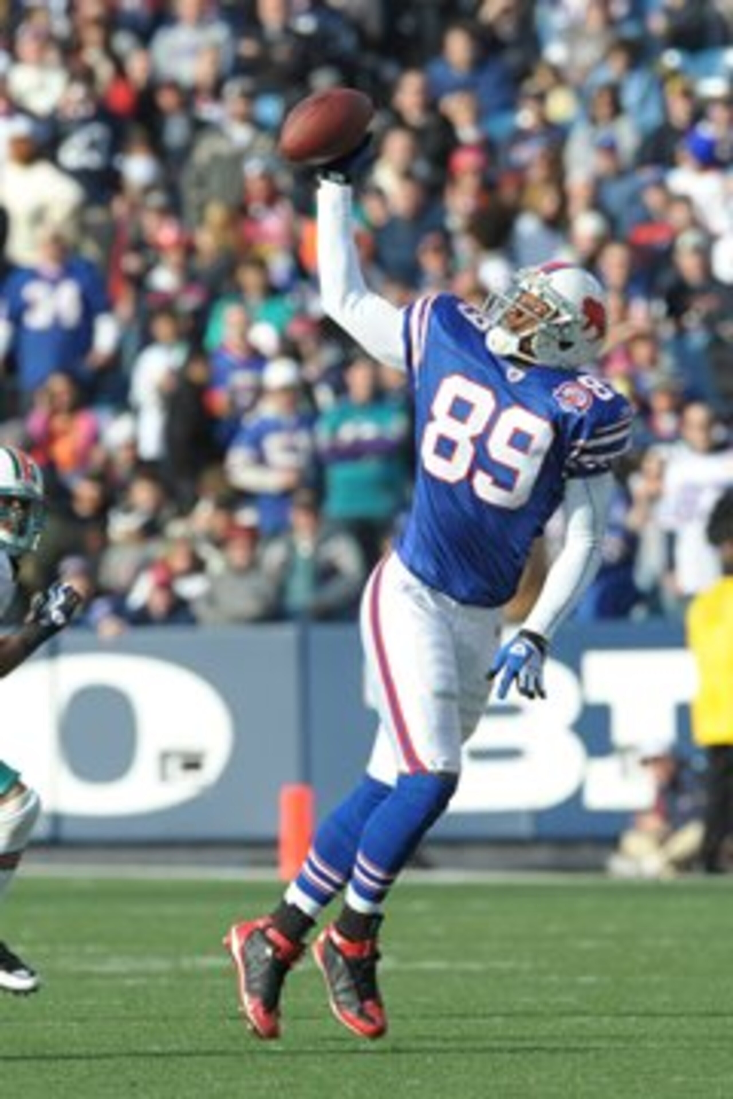 Shawn Nelson was suspended by the NFL for first 4 games in 2010 Shawn Nelson was suspended by the NFL for first 4 games in 2010