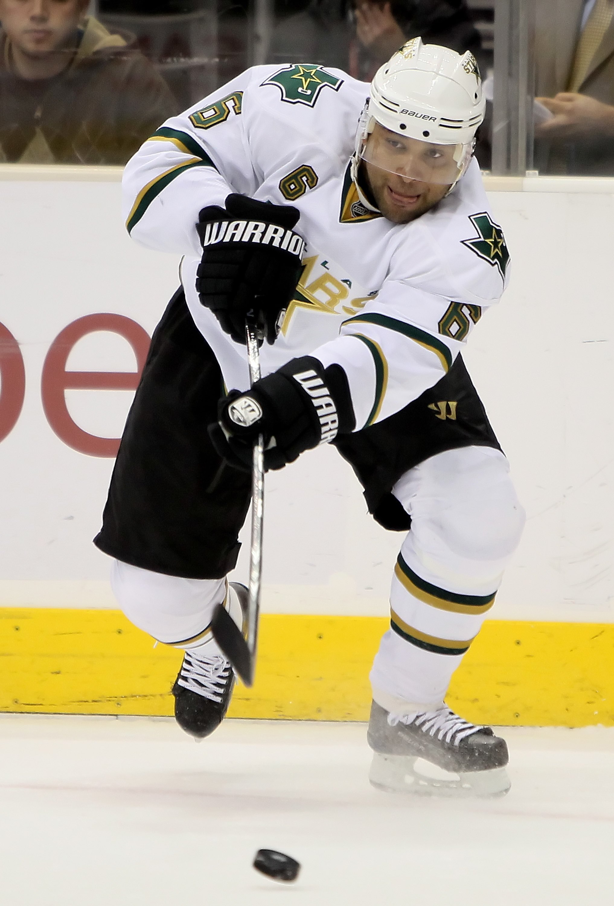LOS ANGELES, CA - MARCH 27:  Trevor Daley #5 of the Dallas Stars skates against the Los Angeles Kings at Staples Center on March 27, 2010 in Los Angeles, California.  (Photo by Jeff Gross/Getty Images)