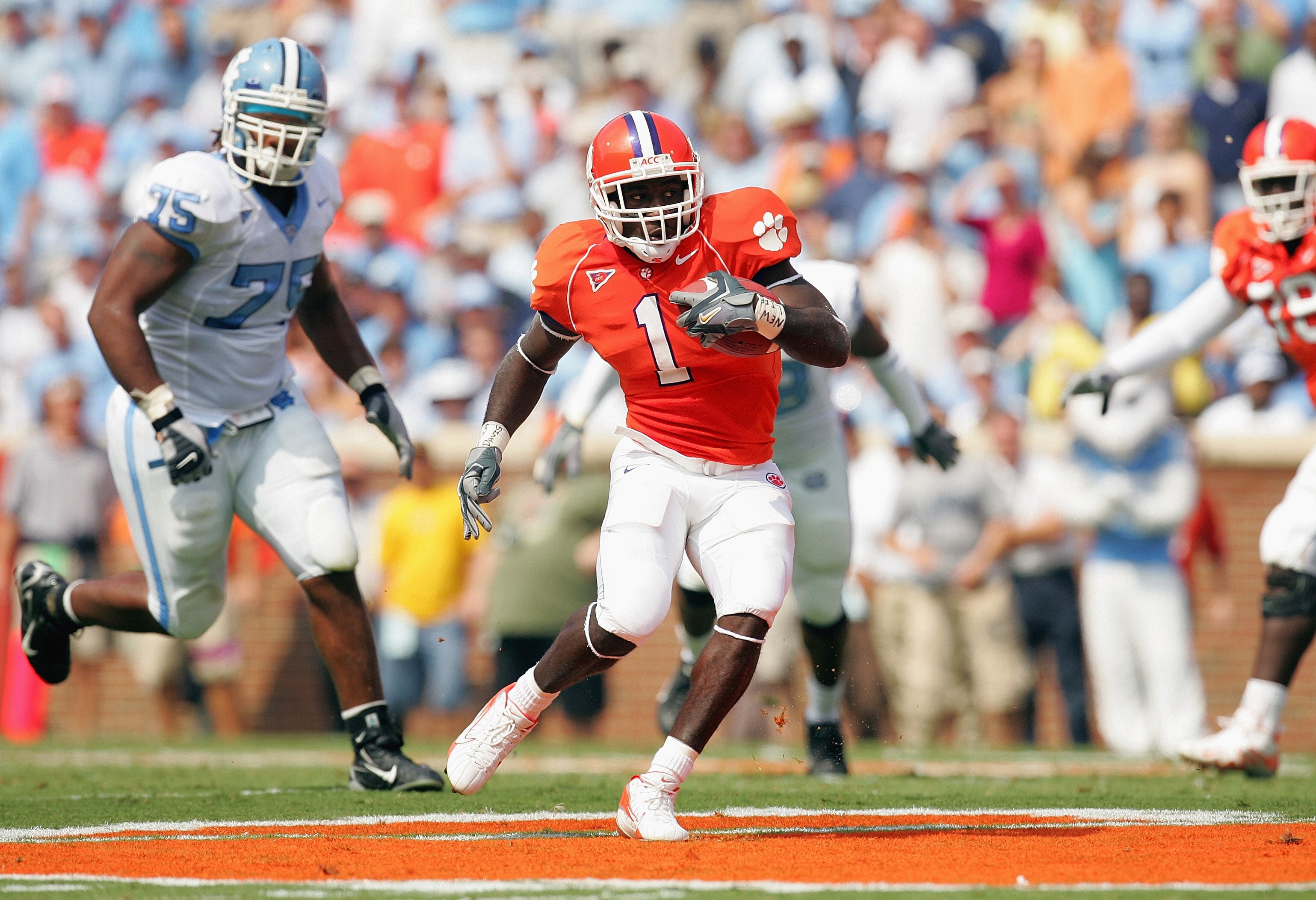 CLEMSON, SC - SEPTEMBER 23:  James Davis #1 of the Clemson Tigers runs with the ball during their game against the University of North Carolina Tar Heels on September 23, 2006 at Memorial Stadium in Clemson, South Carolina. (Photo By Streeter Lecka/Getty