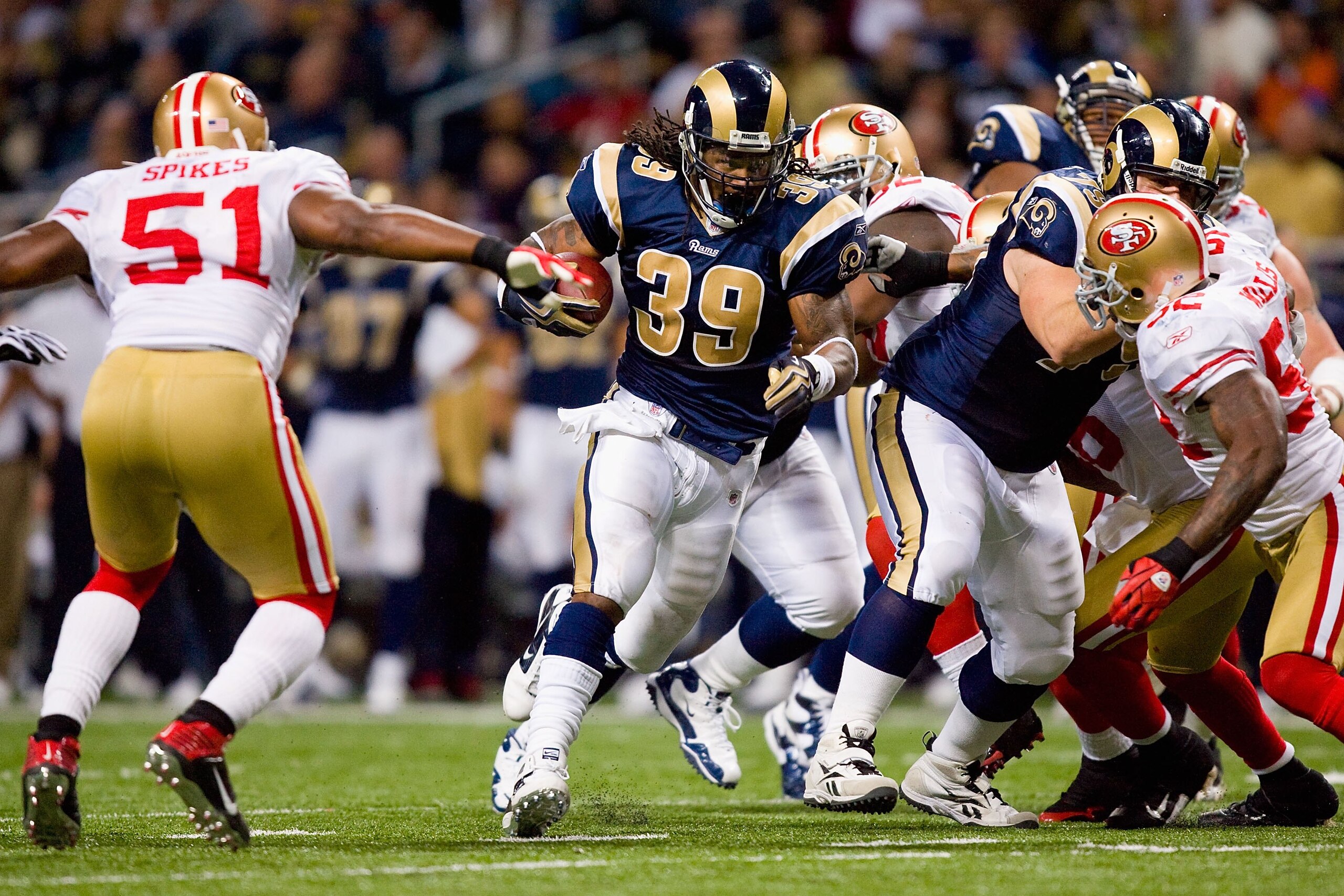 ST. LOUIS - JANUARY 3:  Steven Jackson #39 of the St. Louis Rams carries the ball during the game against the San Francisco 49ers at the Edward Jones Dome on January 3, 2010 in St. Louis, Missouri.  The 49ers beat the Rams 28-6.  (Photo by Dilip Vishwanat