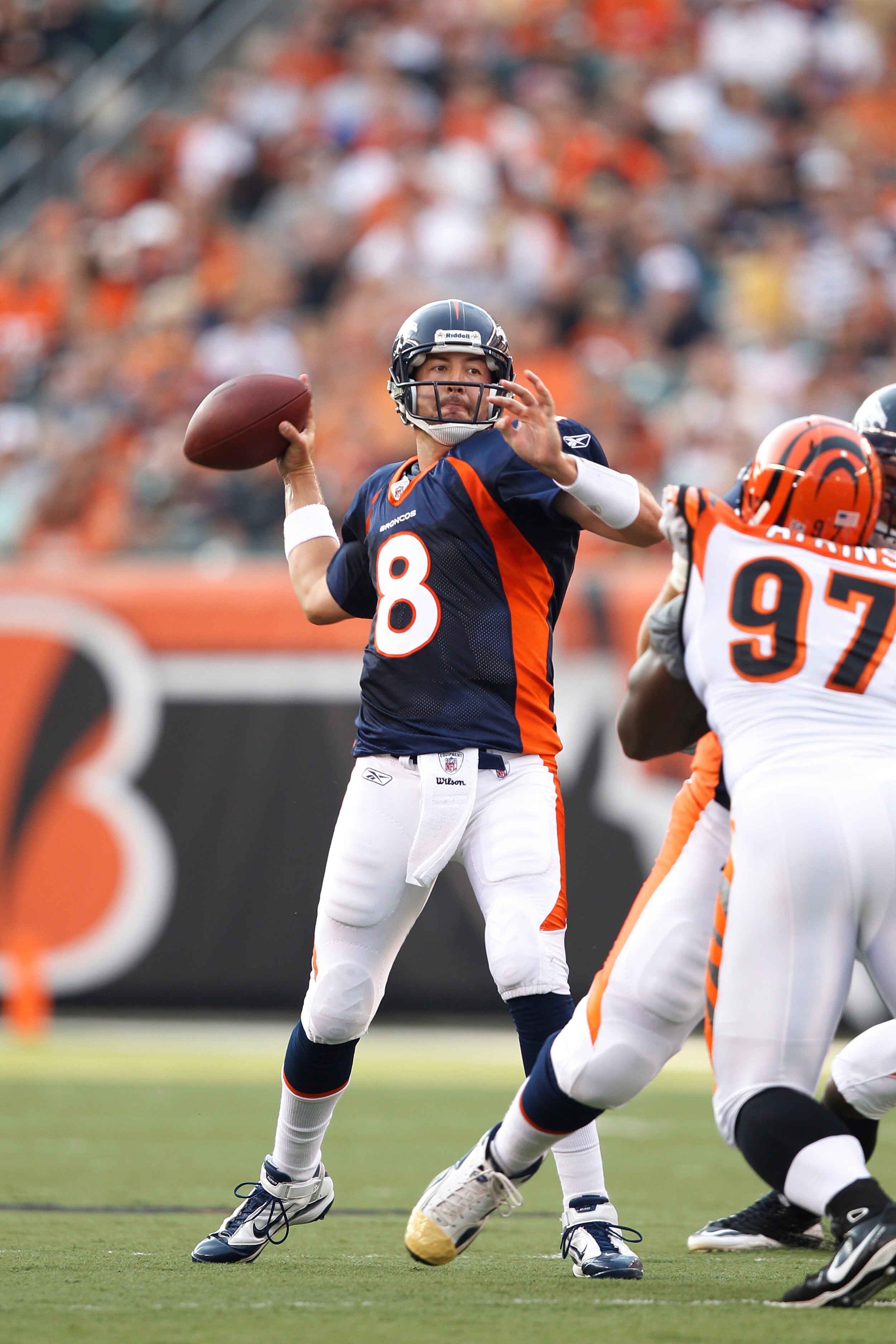 CINCINNATI, OH - AUGUST 15: Kyle Orton #8 of the Denver Broncos looks to pass during the preseason game against the Cincinnati Bengals at Paul Brown Stadium on August 15, 2010 in Cincinnati, Ohio. (Photo by Joe Robbins/Getty Images)