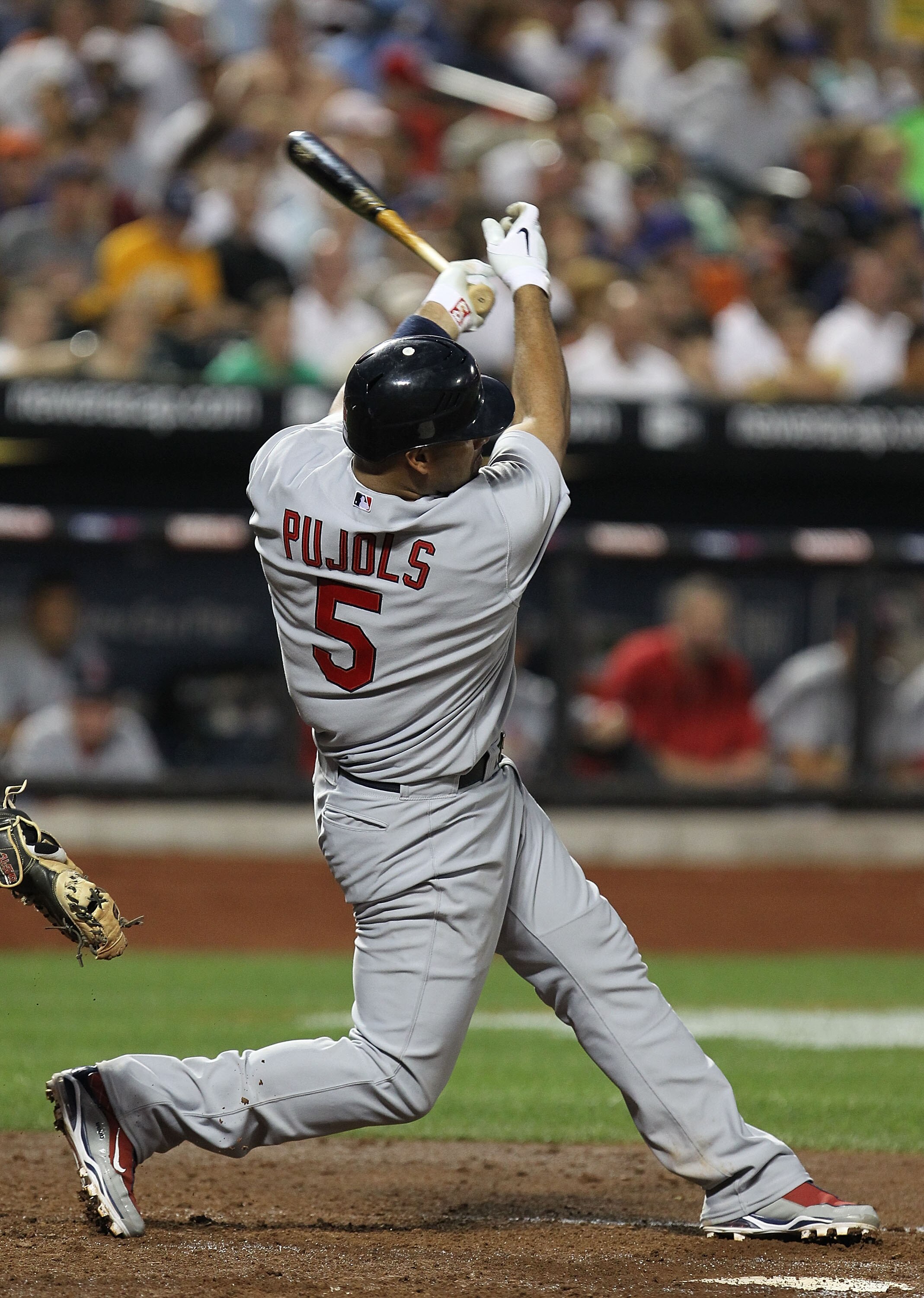NEW YORK - JULY 27:  Albert Pujols #5 of the St. Louis Cardinals in action against the New York Mets during their game on July 27, 2010 at Citi Field in the Flushing neighborhood of the Queens borough of New York City.  (Photo by Al Bello/Getty Images)