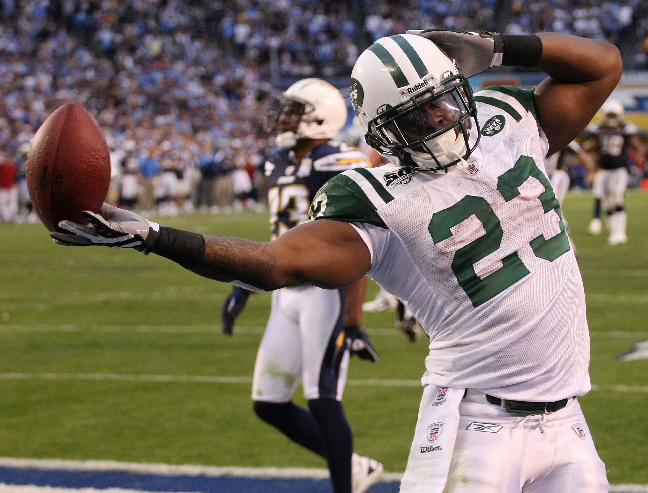 SAN DIEGO - JANUARY 17: Running back Shonn Greene #23 of the New York Jets celebrates after scoring a touchdown in the fourth quarter of the AFC Divisional Playoff Game at Qualcomm Stadium on January 17, 2010 in San Diego, California. (Photo by Stephen SAN DIEGO - JANUARY 17: Running back Shonn Greene #23 of the New York Jets celebrates after scoring a touchdown in the fourth quarter of the AFC Divisional Playoff Game at Qualcomm Stadium on January 17, 2010 in San Diego, California. (Photo by Stephen
